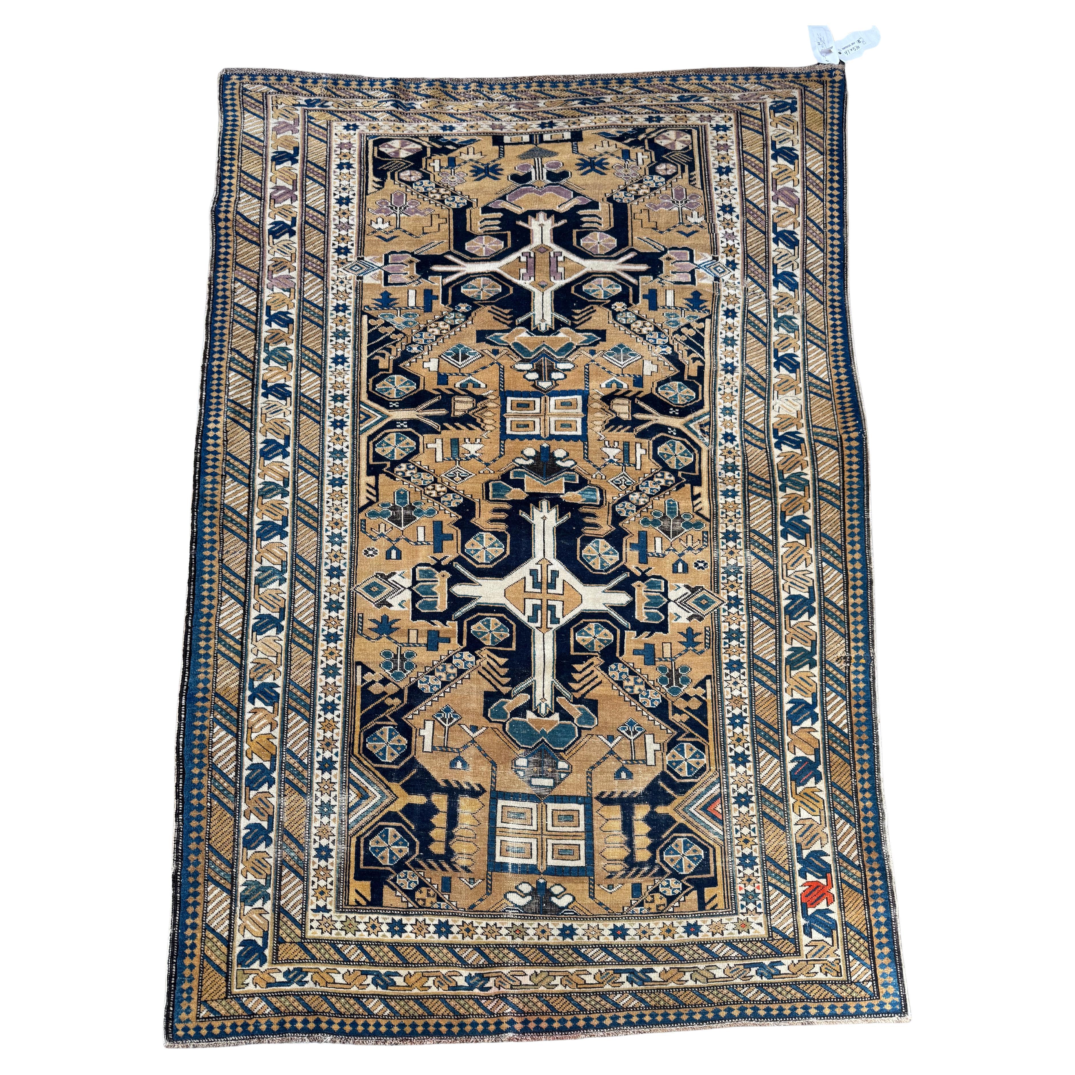 Tapis vintage Kuba Cseikhong avec médaillons en croix tribale - 5'10" X 4'1" en vente