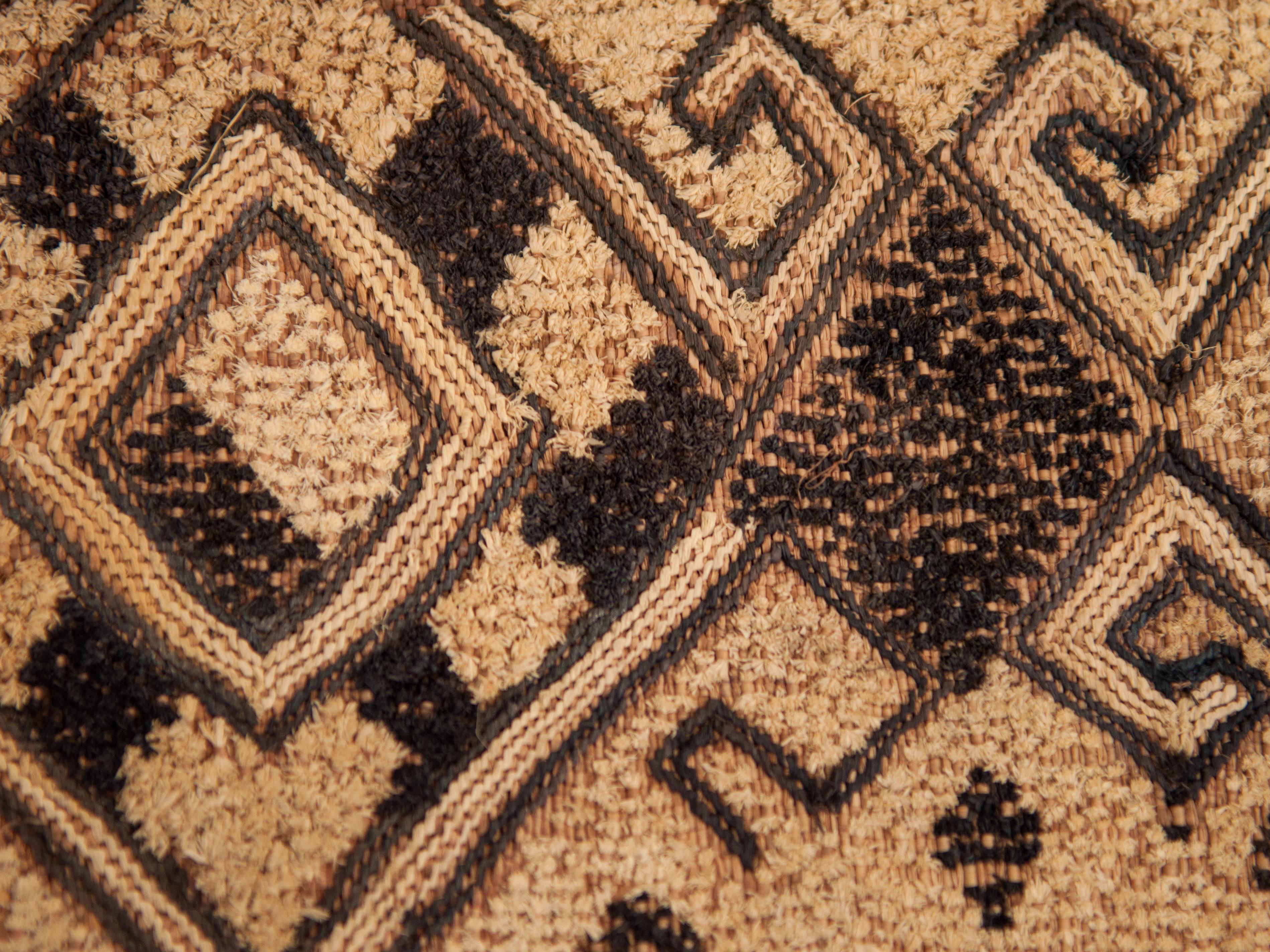 Vintage Kuba Raffia Textile Panel, Central Africa, Mid-20th Century 10