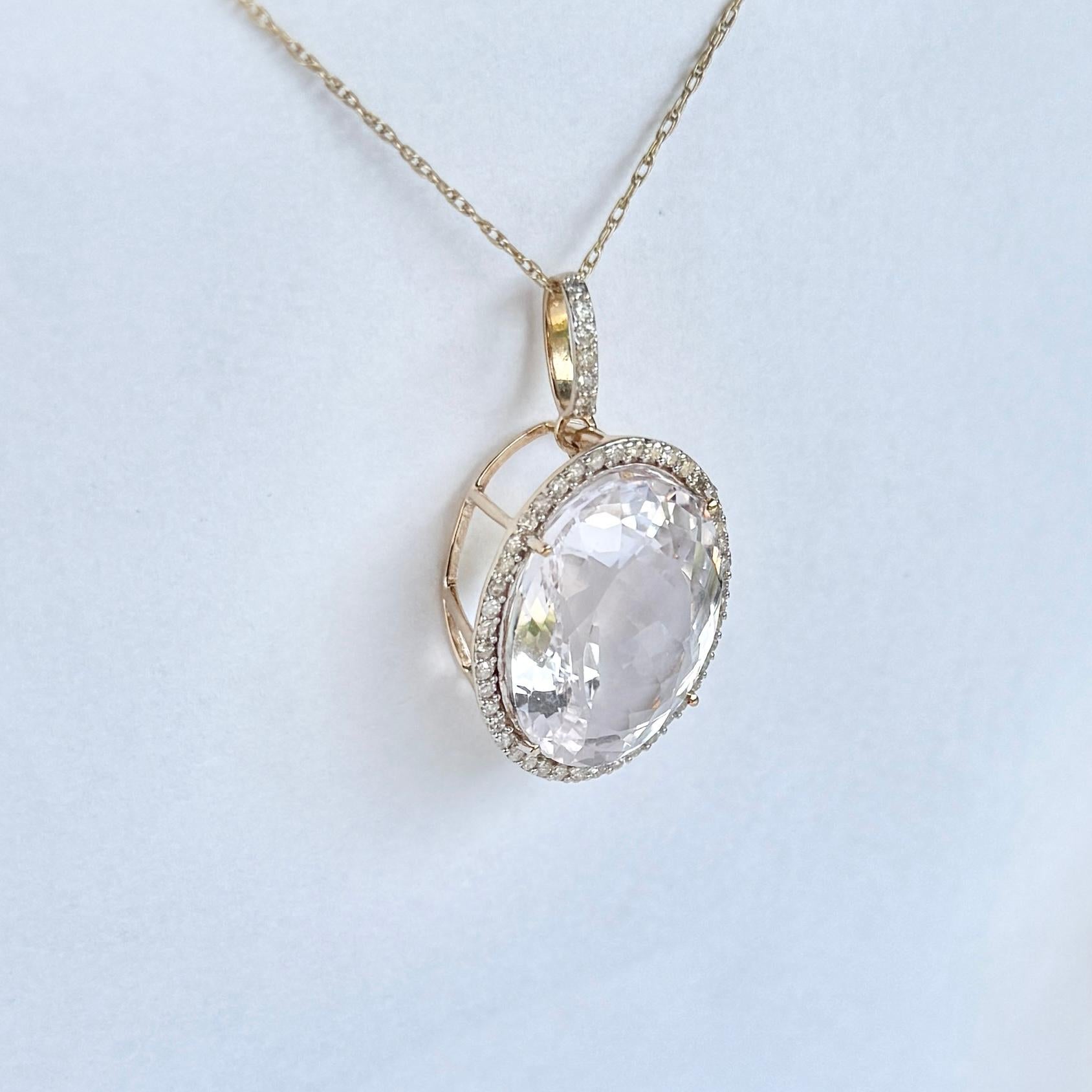 Vintage Kunzit und Diamant-Anhänger an einer 9 Karat Goldkette Damen im Angebot