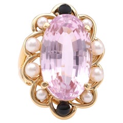 Retro Kunzite Pearl Onyx 18k Yellow Gold Cocktail Ring