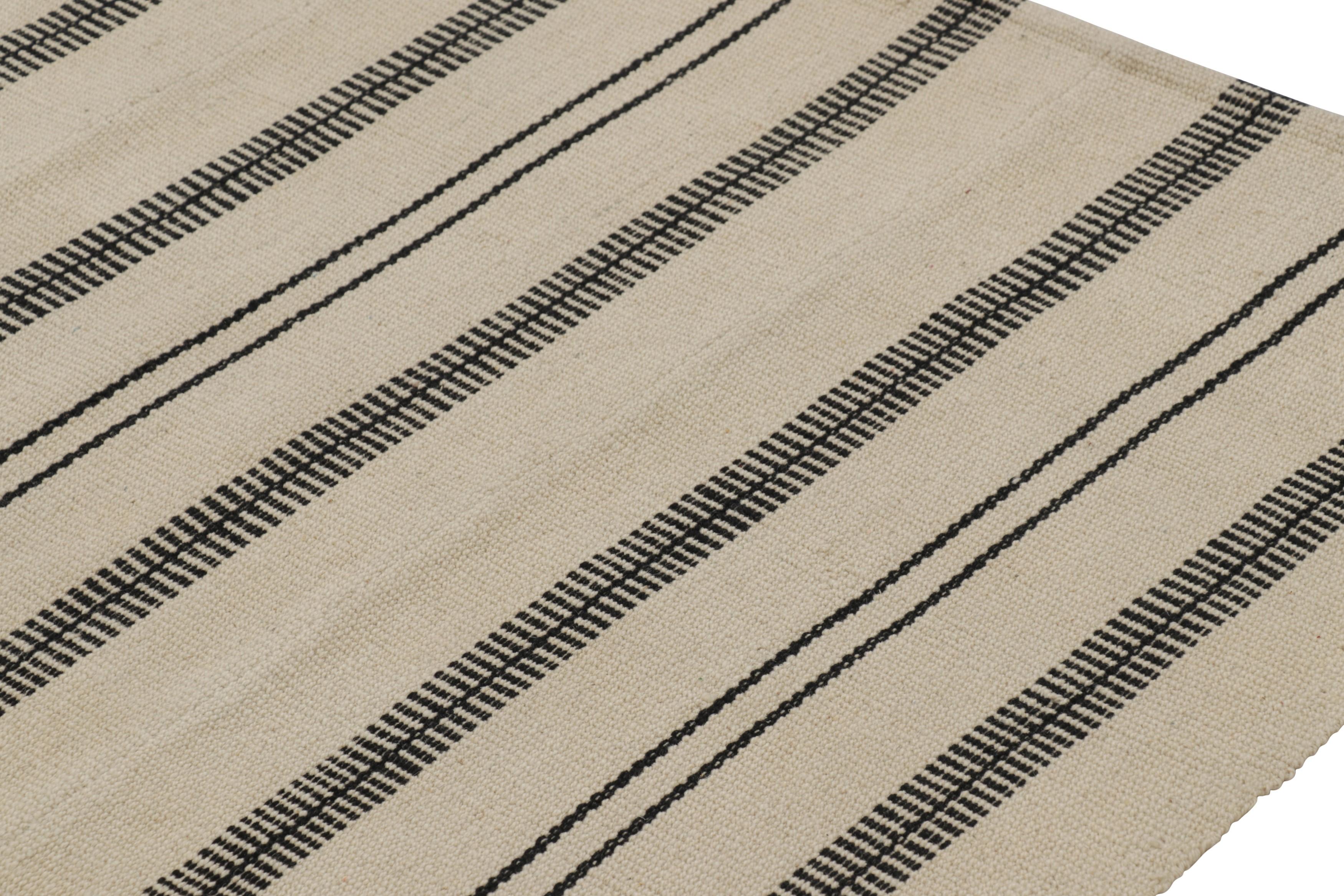 Perse Kilim persan Vintage Kurd Bidjar avec rayures taupe, noir et crème - Rug & Kilim en vente