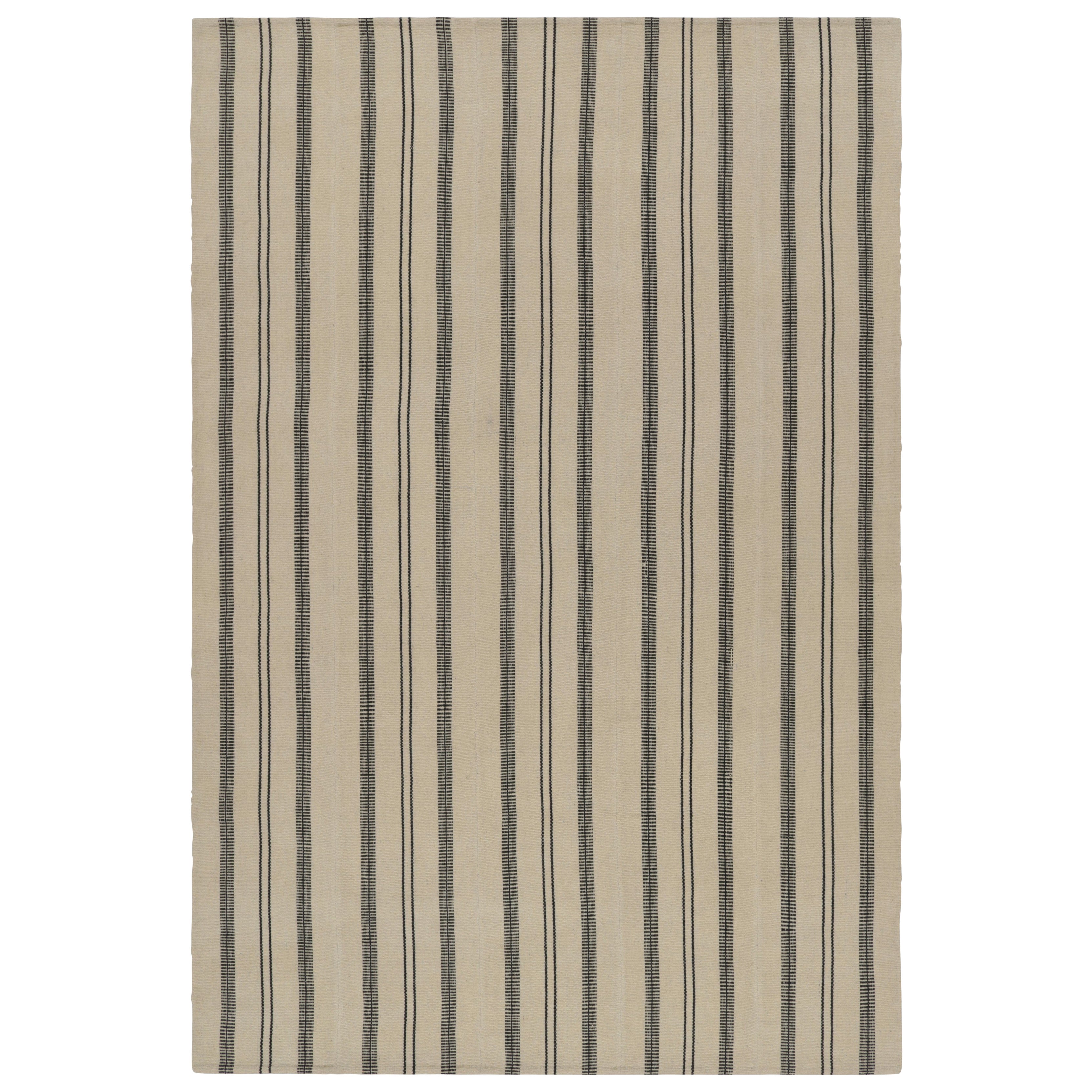 Kilim persan Vintage Kurd Bidjar avec rayures taupe, noir et crème - Rug & Kilim en vente