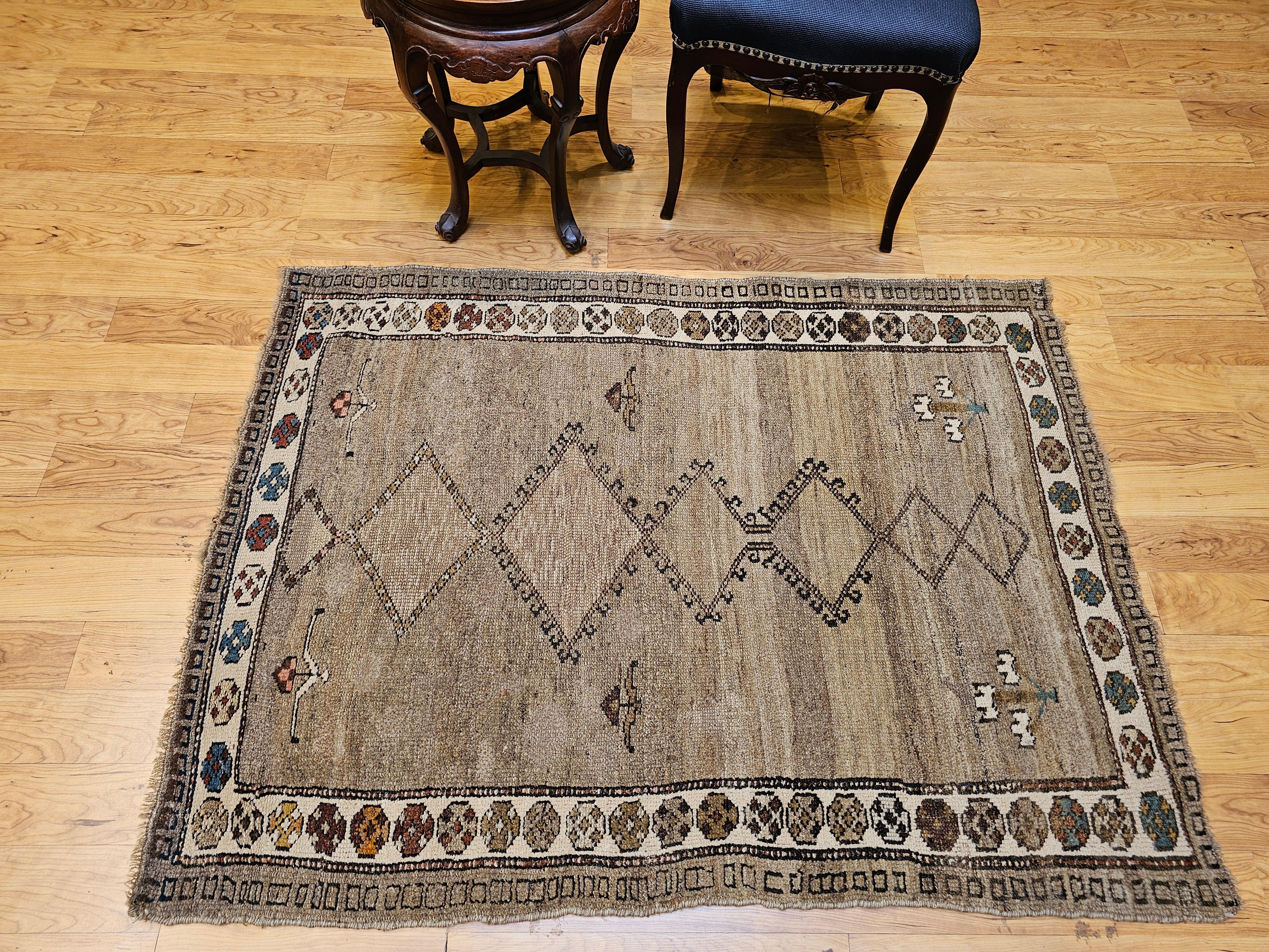 Alfombra kurda vintage Bidjar de diseño geométrico en tonos tierra en venta 7