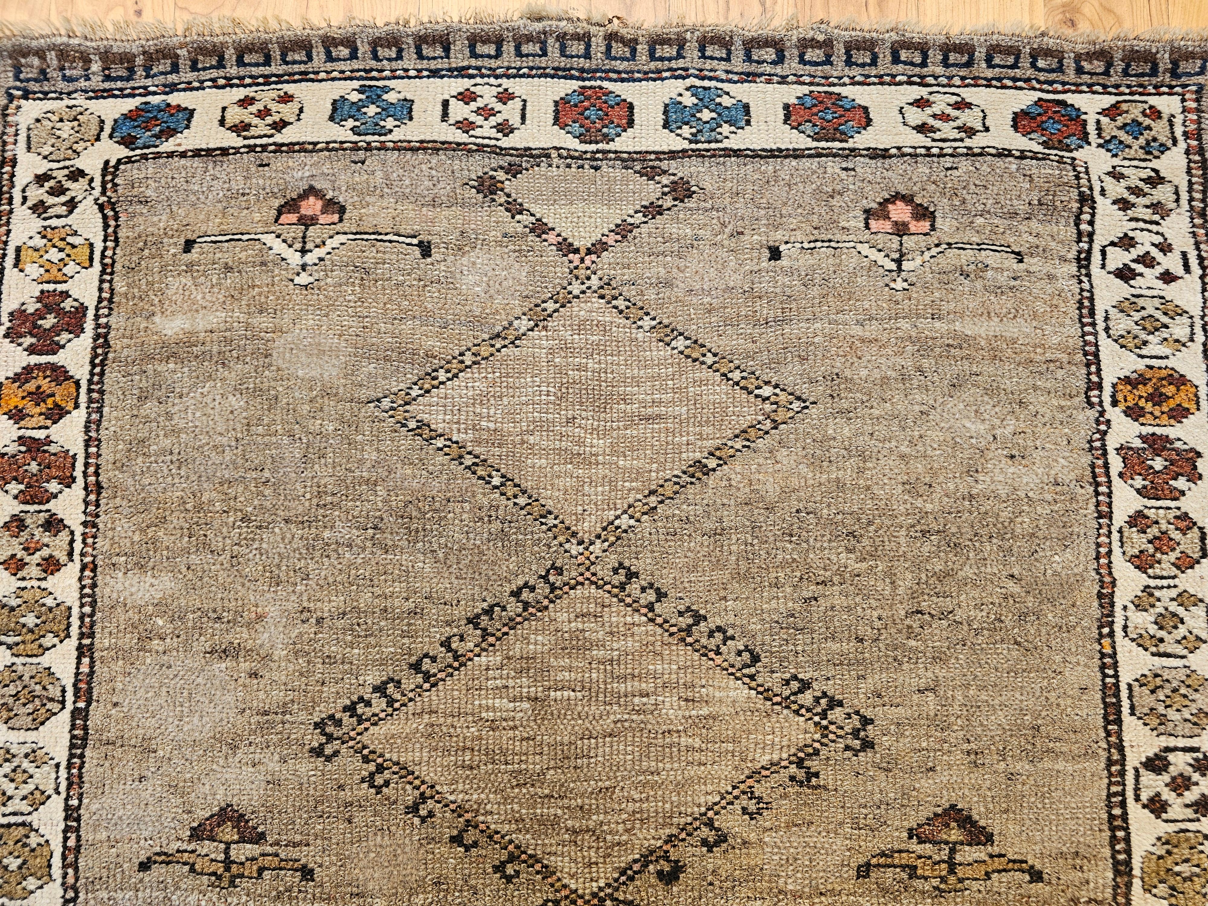 Alfombra kurda vintage Bidjar de diseño geométrico en tonos tierra en Bueno estado para la venta en Barrington, IL