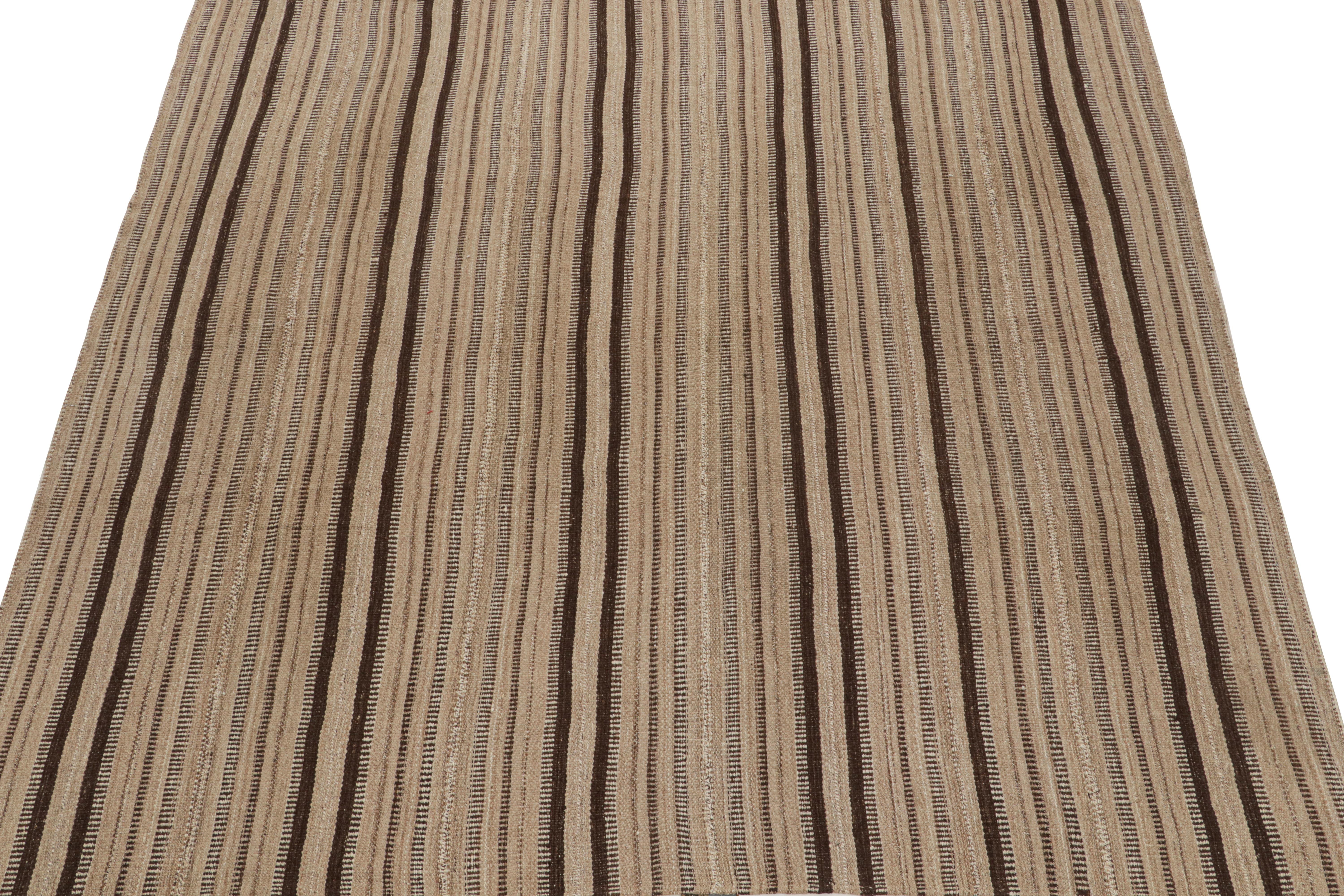 Kurdischer persischer Kelim in beigebraunen Streifen, Vintage (Handgeknüpft) im Angebot