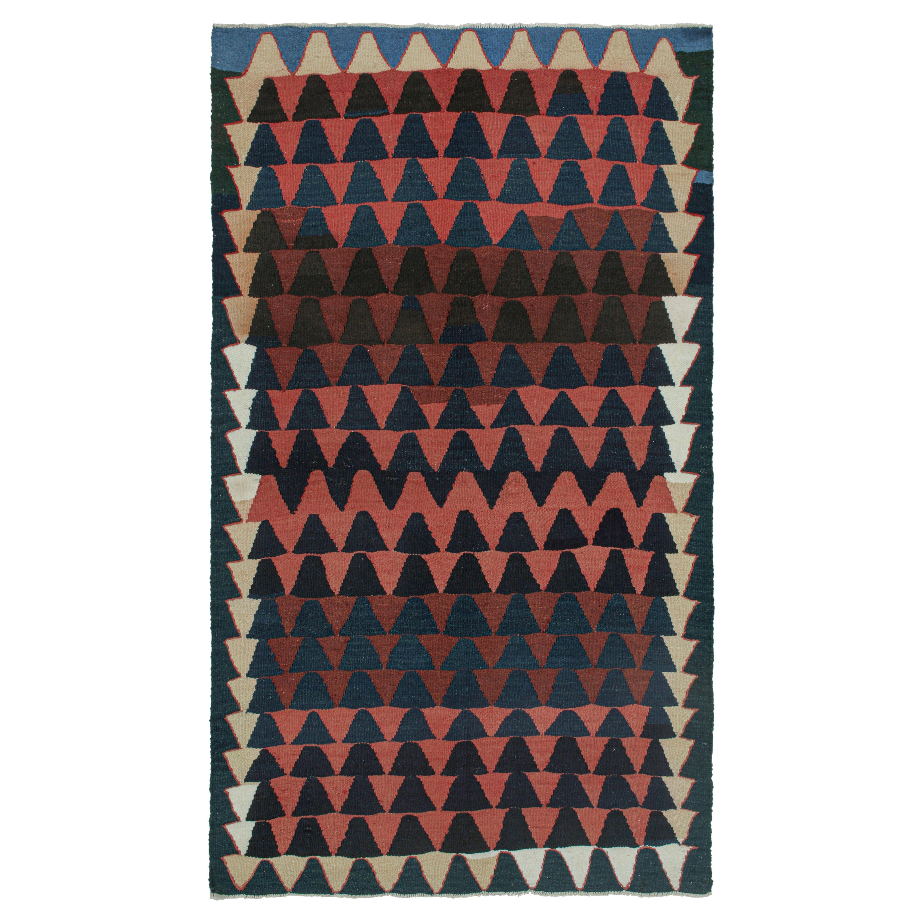 Kurdischer persischer Kelim mit blauem und rotem geometrischem Muster von Teppich & Kilim