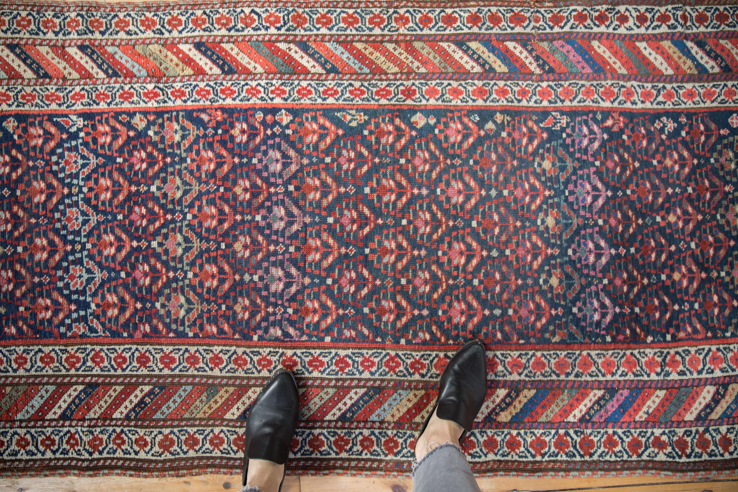 :: Unidirectional repeating colorful germinating plants arranged in staggered rows reciprocating in contour with a rainbow like affect throughout, based on abrashes and color fills. Colors and shades include: Navy blue, brick red, sky blue, blush,