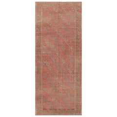 Tapis de couloir kurde vintage rouge à motifs géométriques, de Rug & Kilim