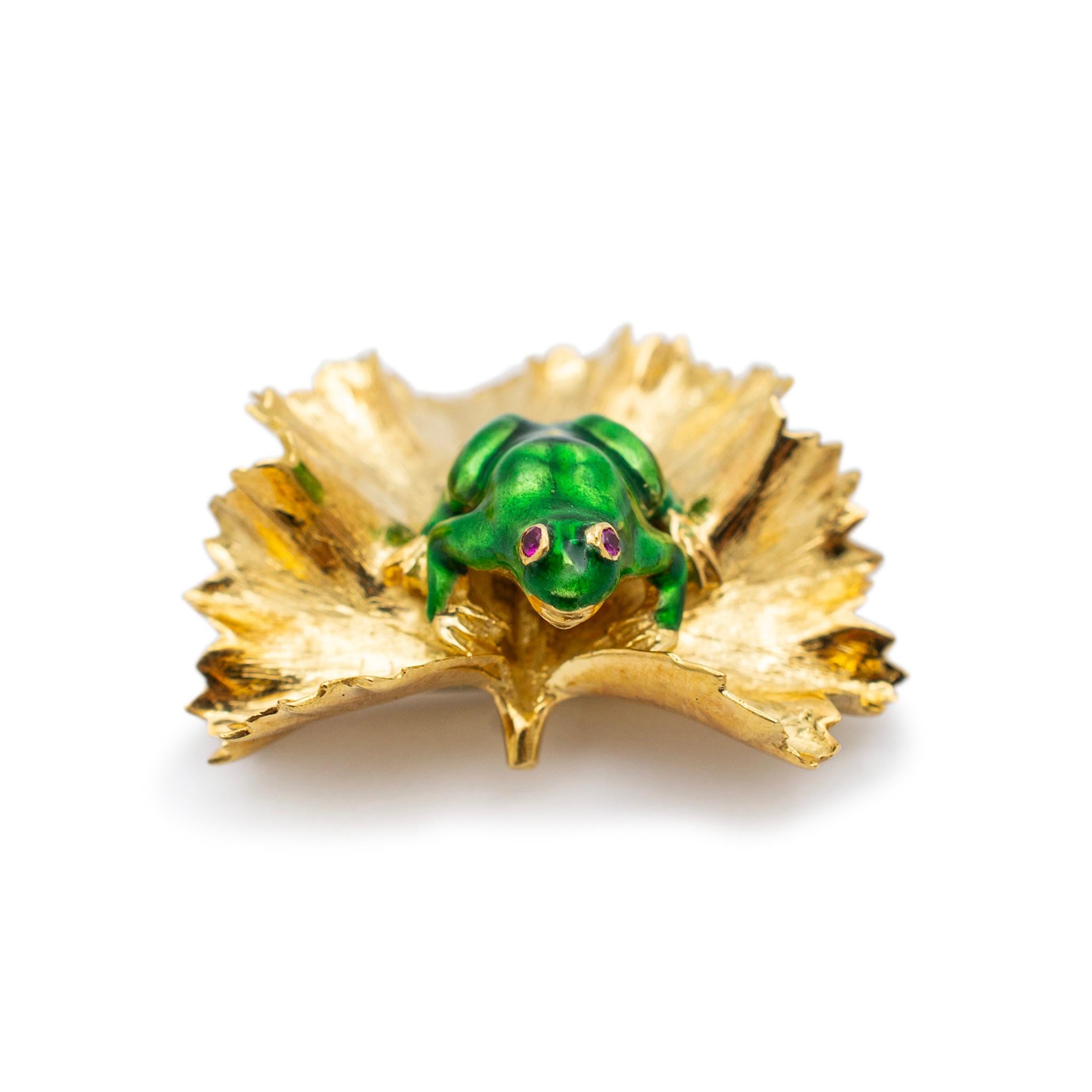 Brand: Kurt Gutmann

Gender: Ladies

Metal Type: 18K Yellow Gold

Length: 1.00 inches

Width: 30.50 mm

Height: 14.75 mm

Weight: 9.51 grams

Lady's designer made 18K yellow gold animal, ruby vintage brooch. The metal was tested and determined to be