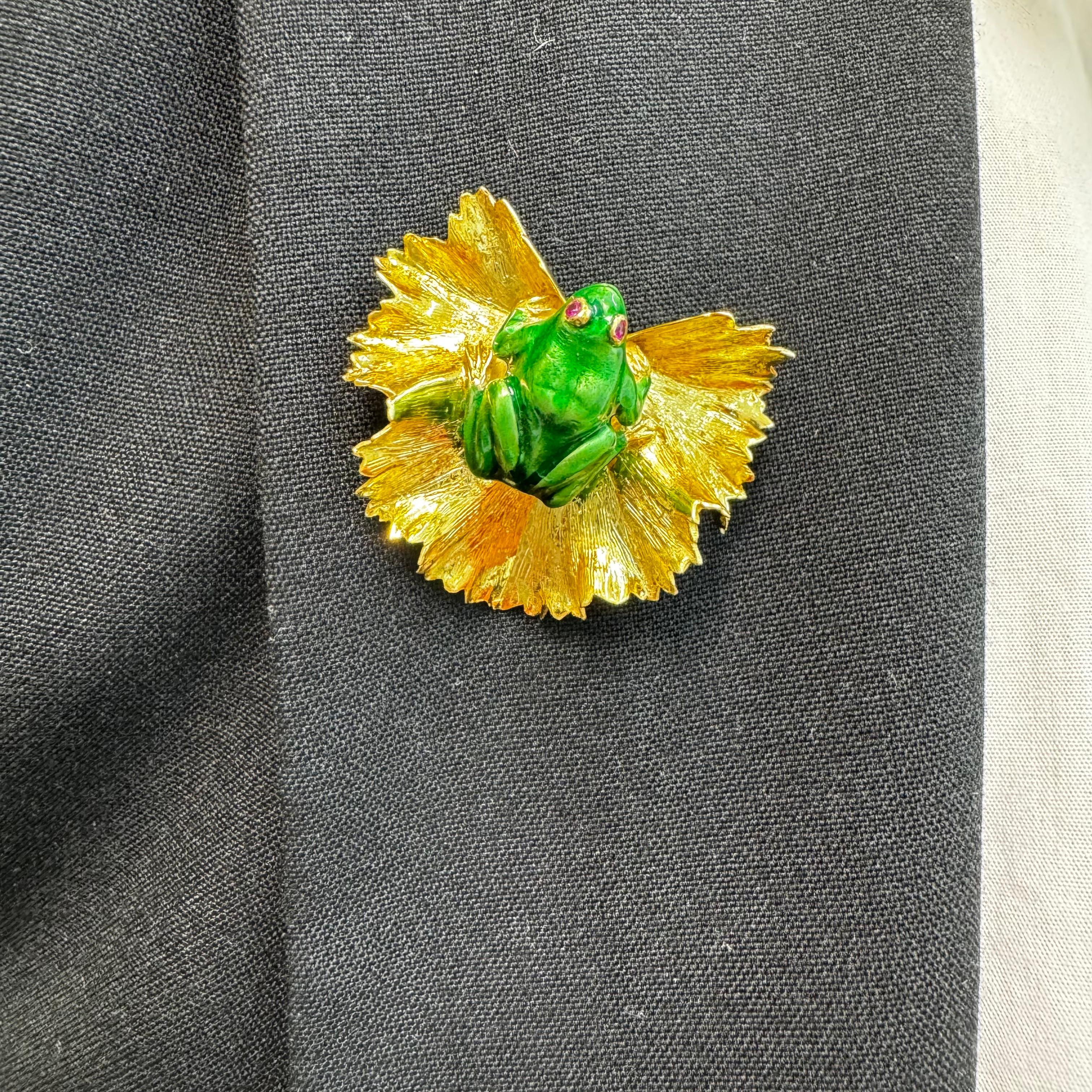 Vintage Kurt Gutmann 18K Yellow Gold Green Ruby Eyes Enamel Frog Brooch 1
