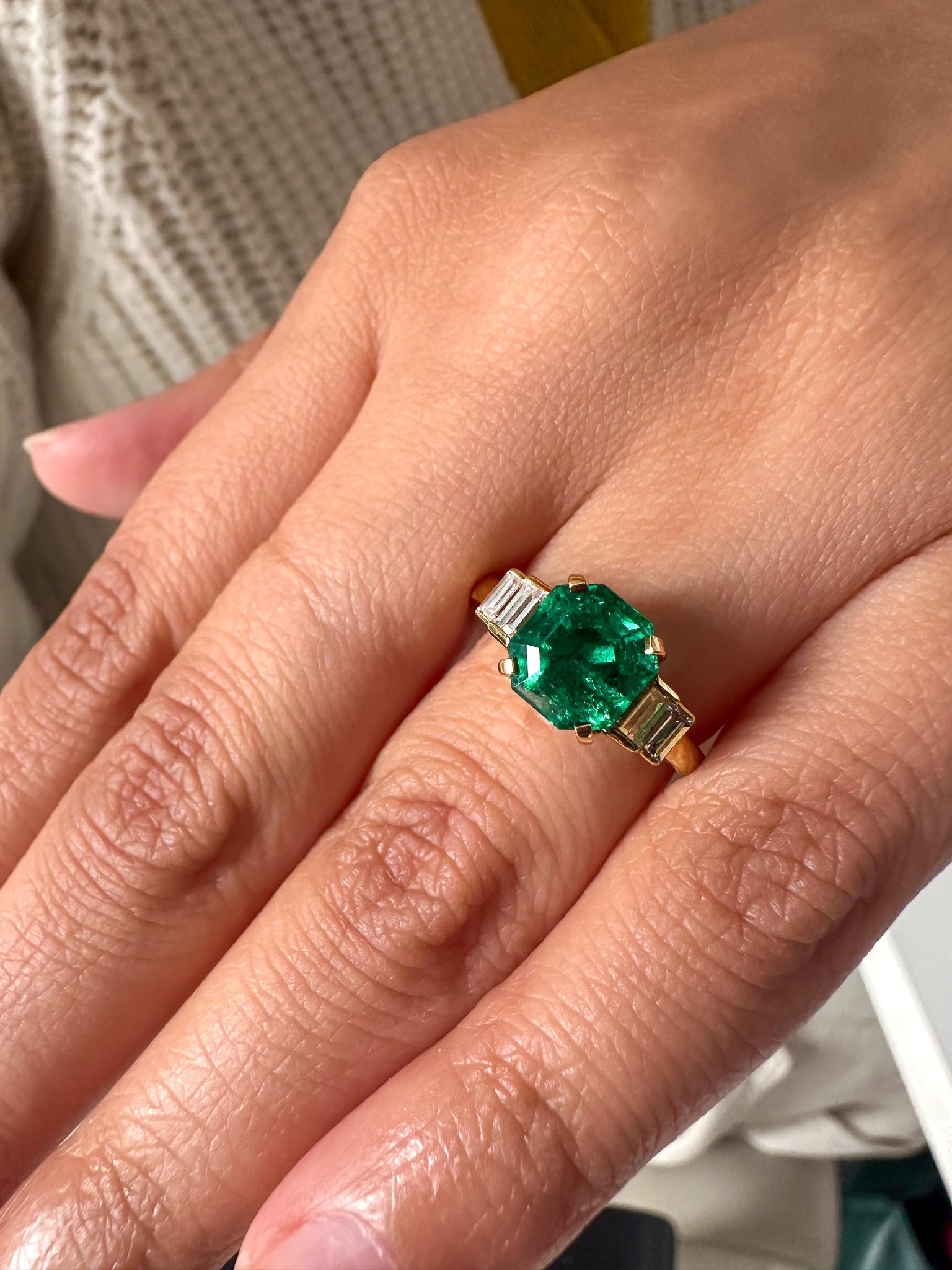 da uomo o donna Kurt Wayne 2,27 Carati Taglio Step Smeraldo e Diamante Anello a Cinque Pietre in vendita