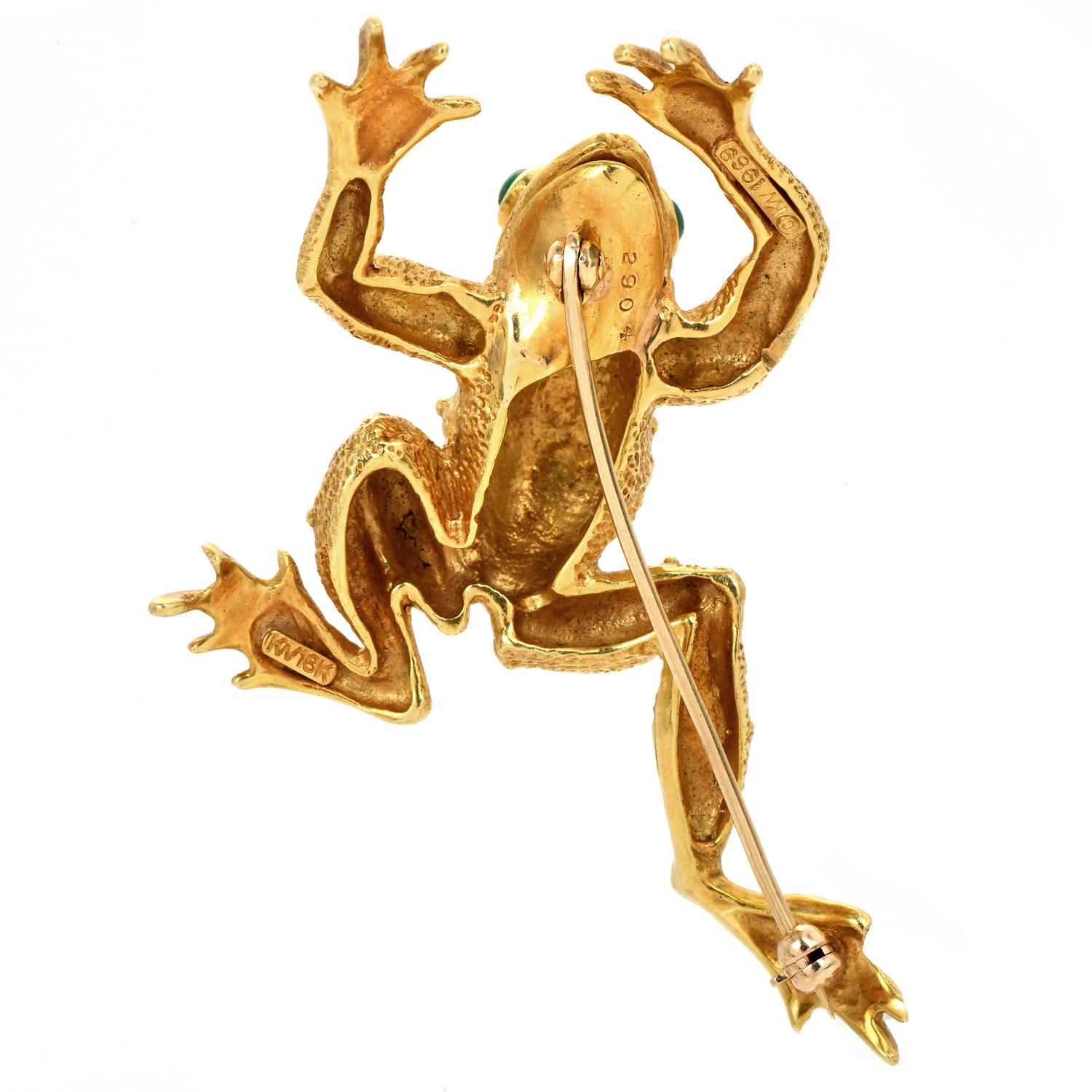 Women's Vintage Kurt Wayne Emerald 18karat Yellow Gold Frog Brooch Pin For Sale