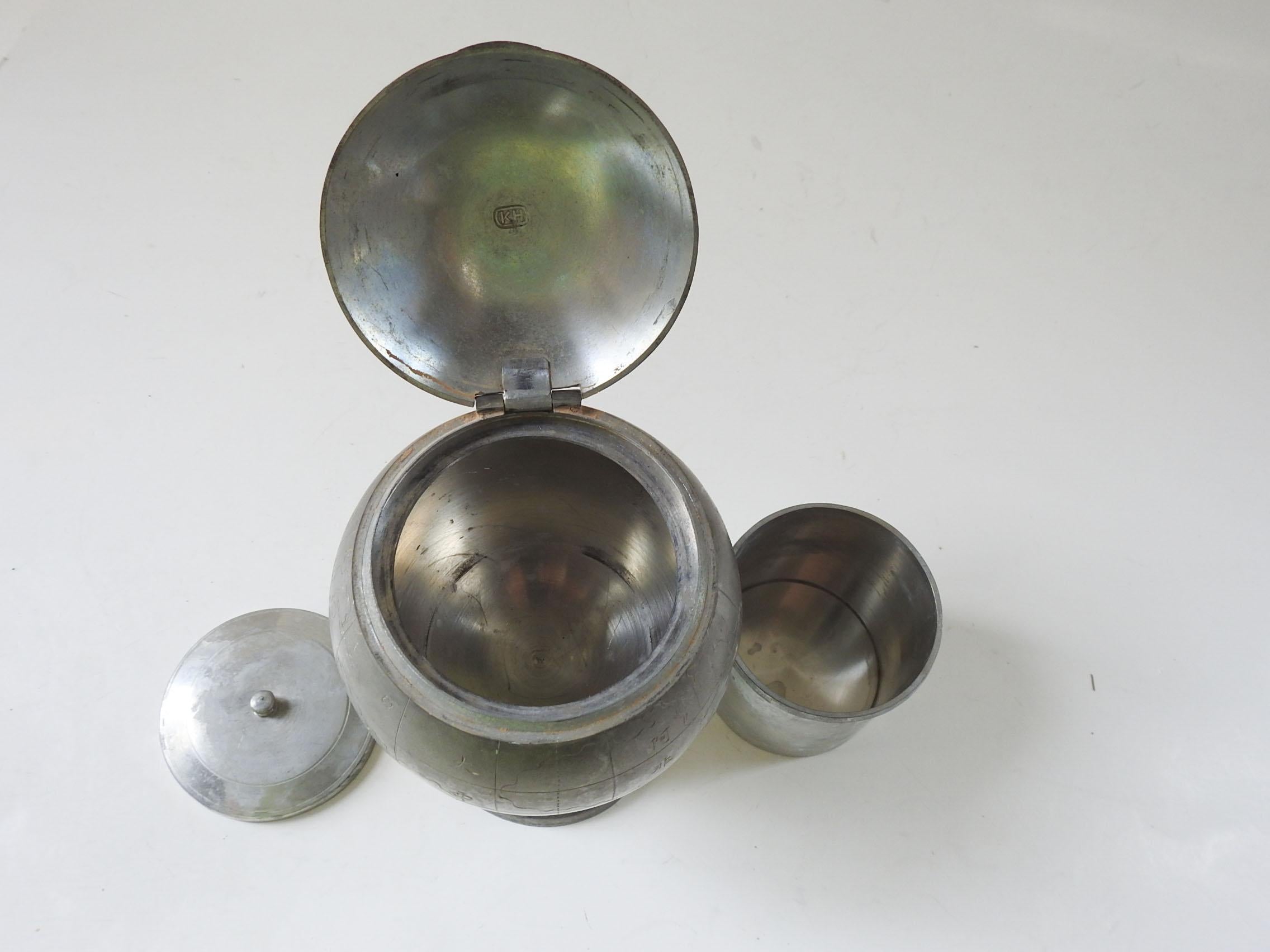 Vintage Kut Hing Swatow Pewter Globe Tea Caddy For Sale 2