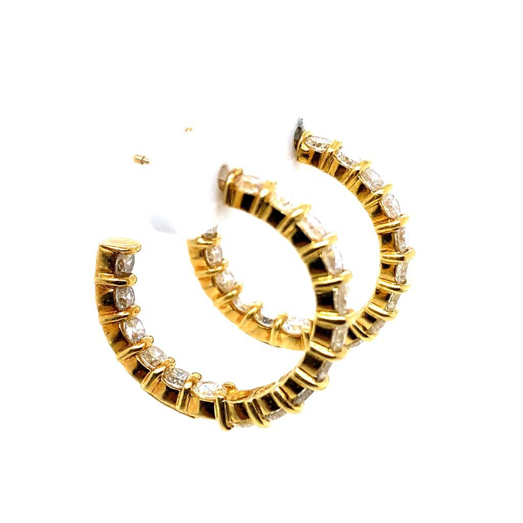 Vintage Kutchinsky 18 Karat Yellow Gold Diamond Hoop Earrings In Good Condition For Sale In London, GB