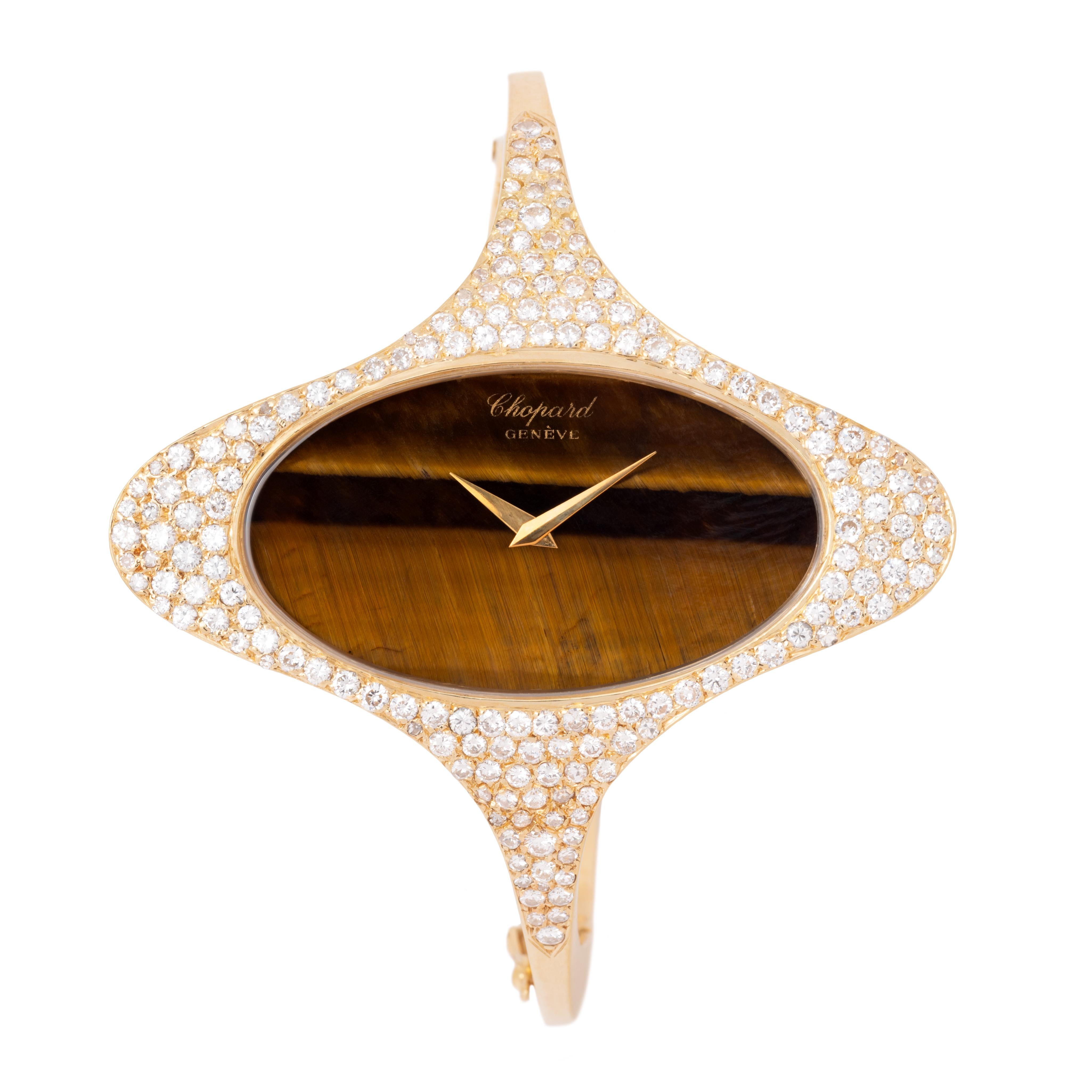 Moderne Vintage Kutchinsky x Chopard 18 carats et diamants pavés et oeil de tigre ovale en vente