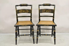 Vintage L. Hitchcock Silla Lateral de Caña Decorada con Plantillas Negras - un Par