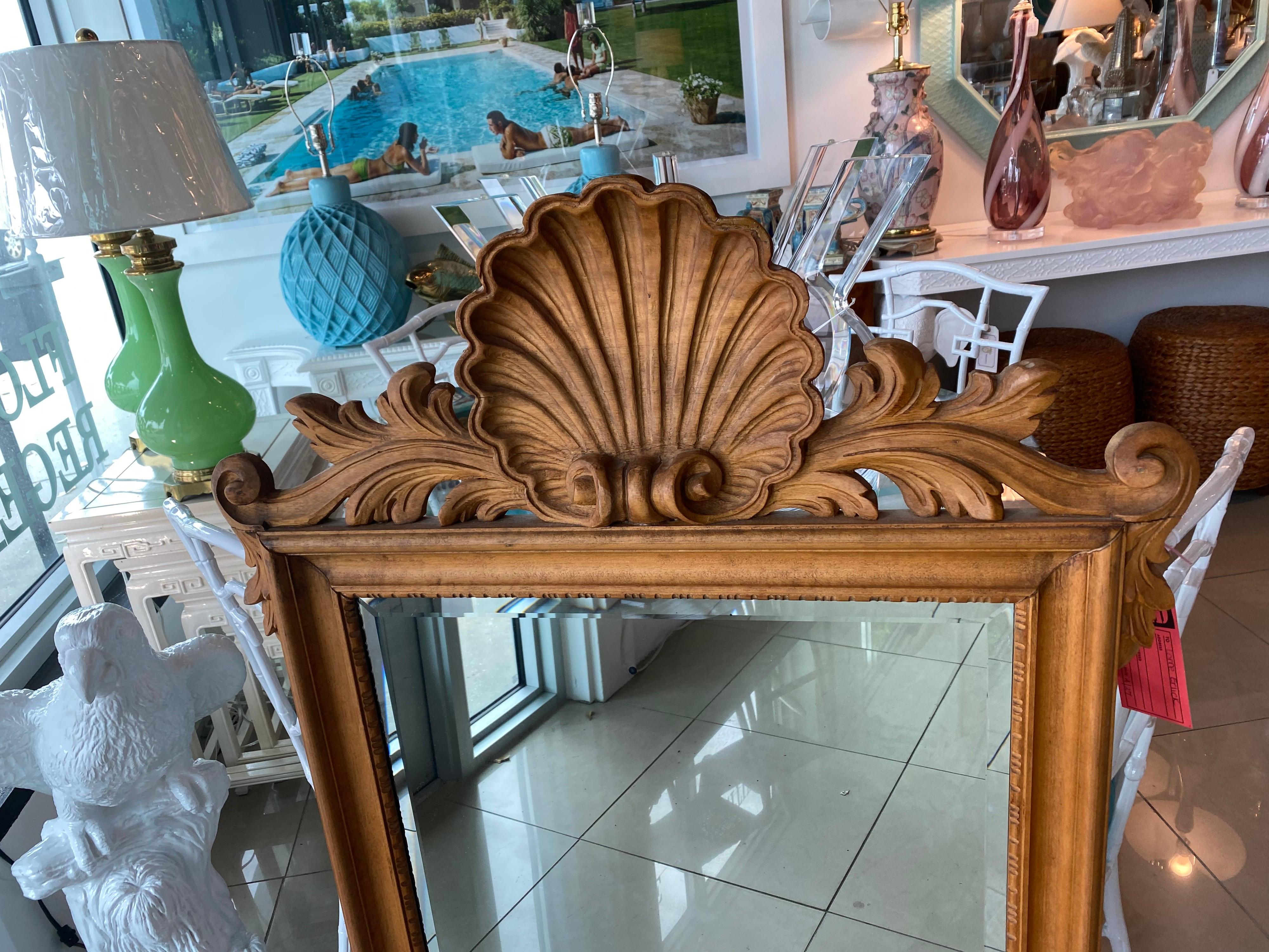 Vintage La Barge Made in Italy Wood Carved Seashell Shell Wall Mirror In Good Condition In West Palm Beach, FL