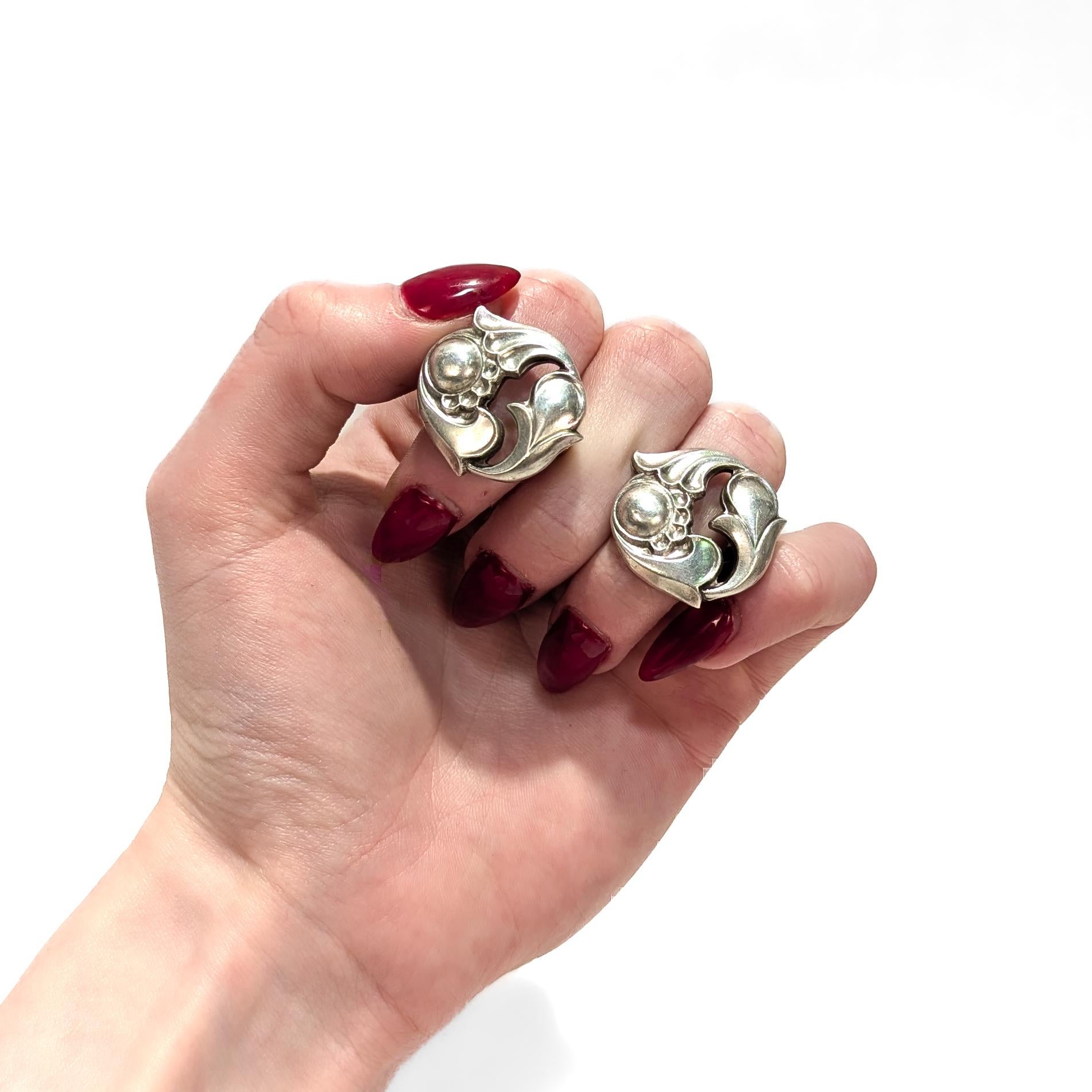 Vintage La Paglia for International Sterling Silver Clip-On Earrings No. 140 In Good Condition For Sale In Philadelphia, PA