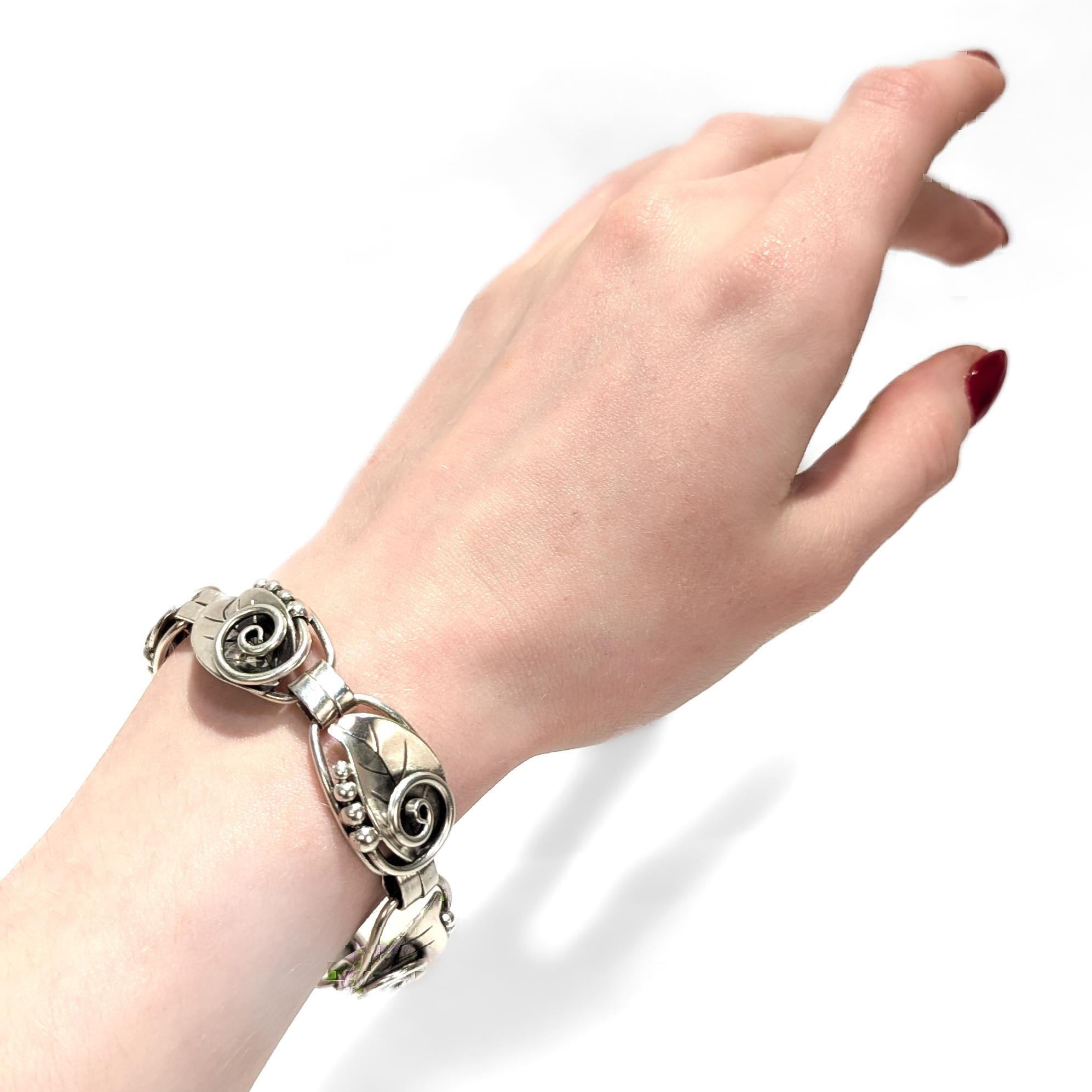 Bracciale vintage La Paglia in argento 925 di metà secolo con maglie a forma di foglia In condizioni buone in vendita a Philadelphia, PA