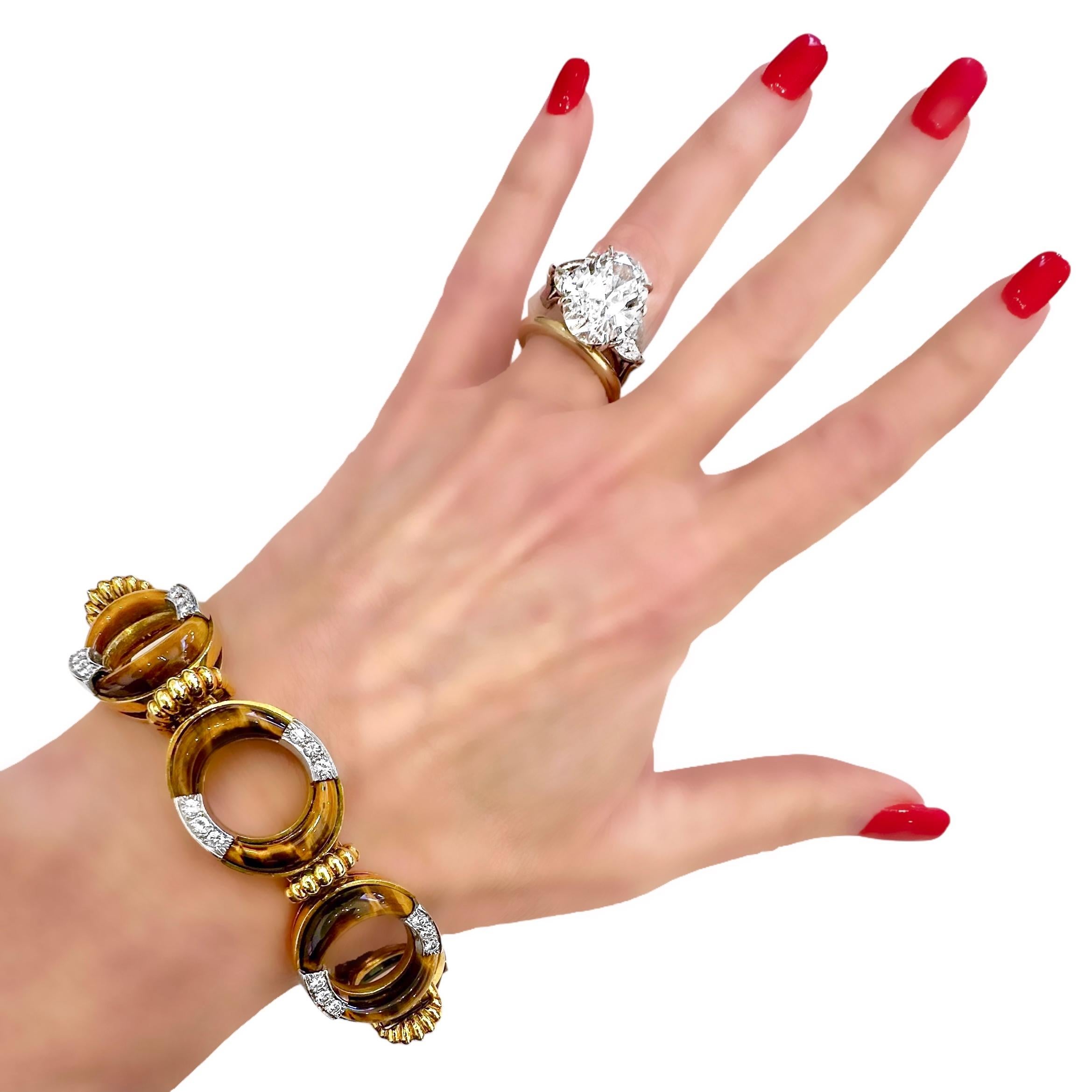 Vintage La Triomphe 18K Yellow Gold, Tigers-Eye and Diamond Bracelet For Sale 6