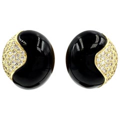 Vintage La Triomphe Onyx and Diamond 18 Karat Oval Button Earrings