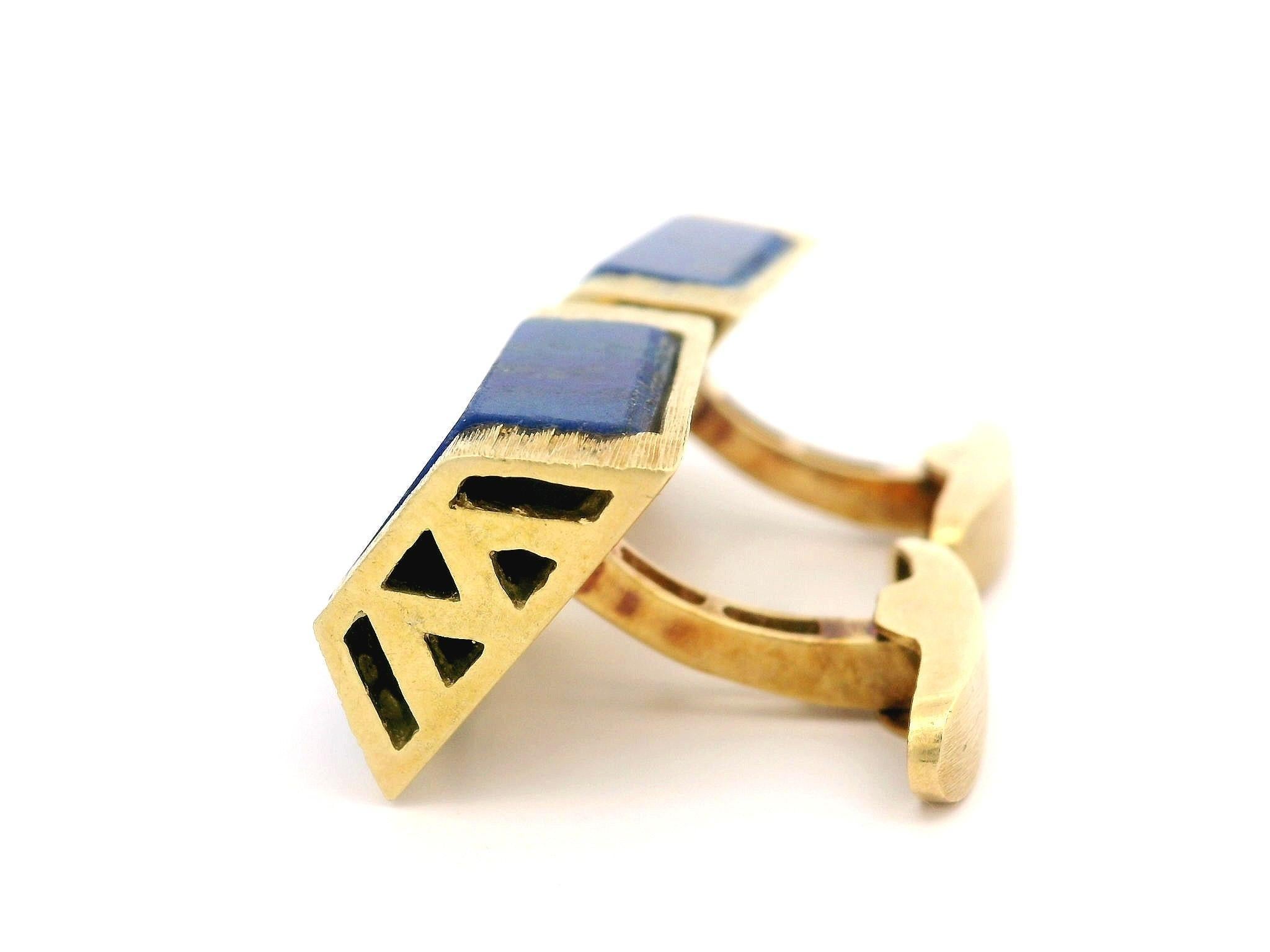Vintage La Triomphe Yellow Gold Custom Blue Lapis Textured Geometric Cufflinks For Sale 2
