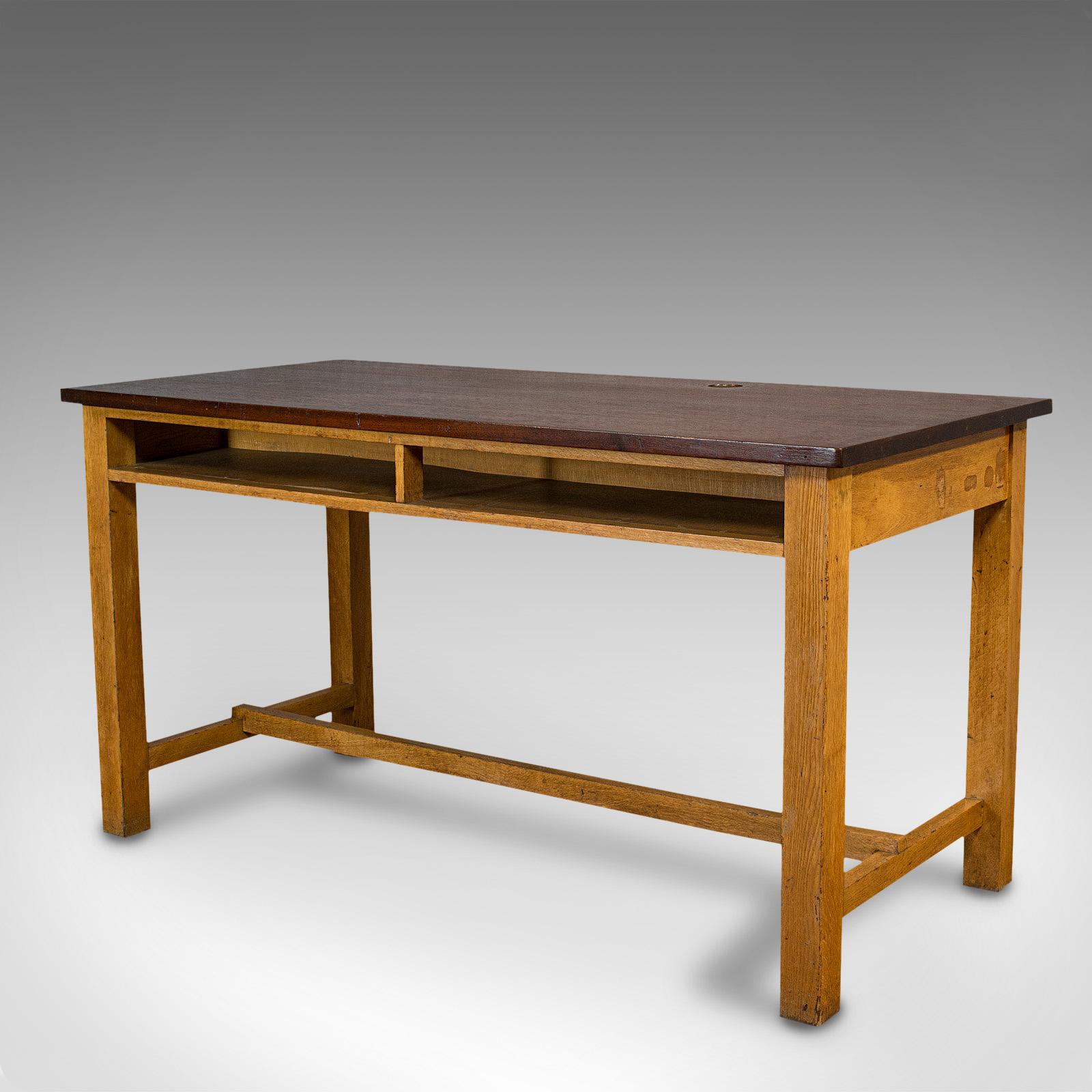 what are science tables made of