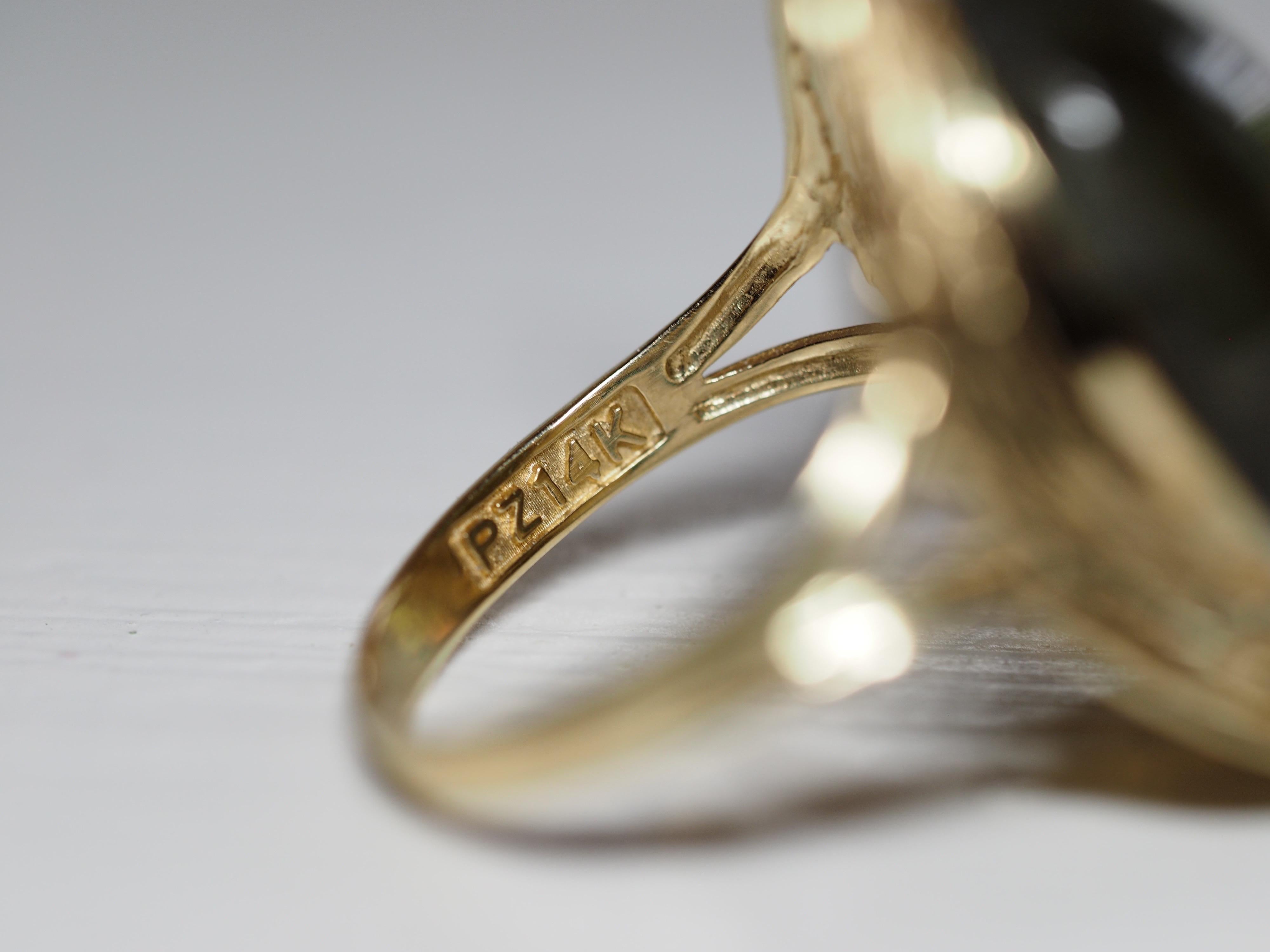 Women's or Men's Vintage Labradorite Yellow Gold Hammered Large Ring