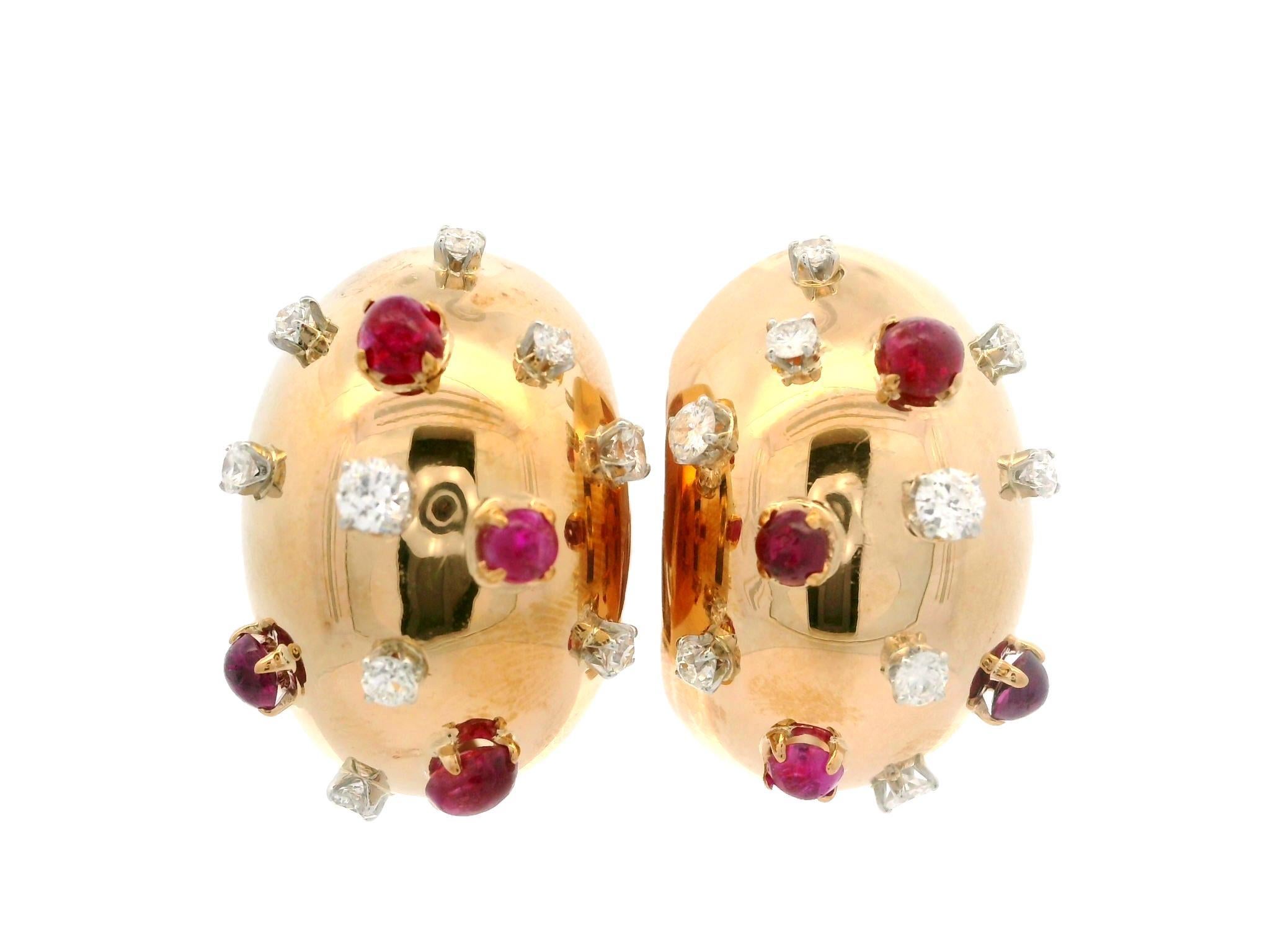 Orecchini Sputnik d'epoca in oro giallo Lackritz con diamanti e rubini a cupola in vendita 3