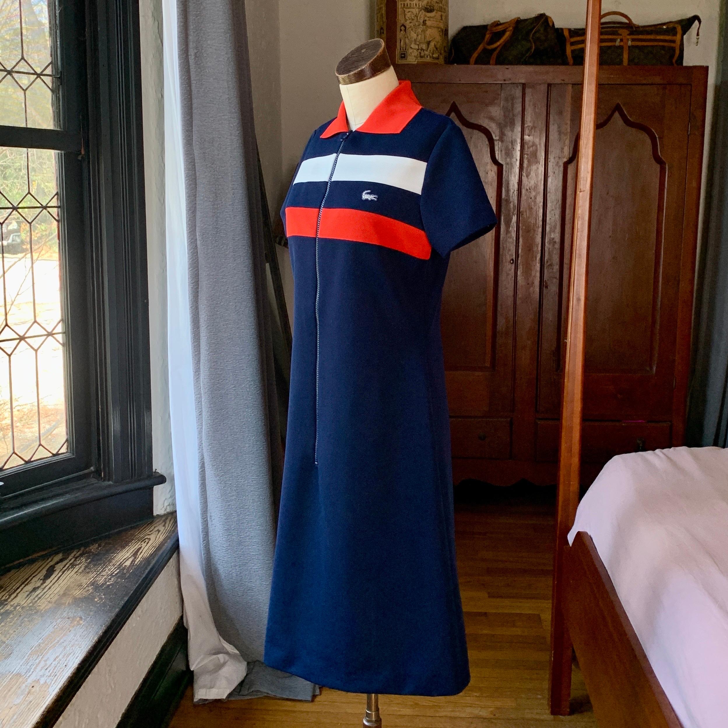 Vintage LACOSTE DAVID CRYSTAL FASHION Stripe Collar Polyester SCOOTER Dress M/L In Good Condition For Sale In Asheville, NC