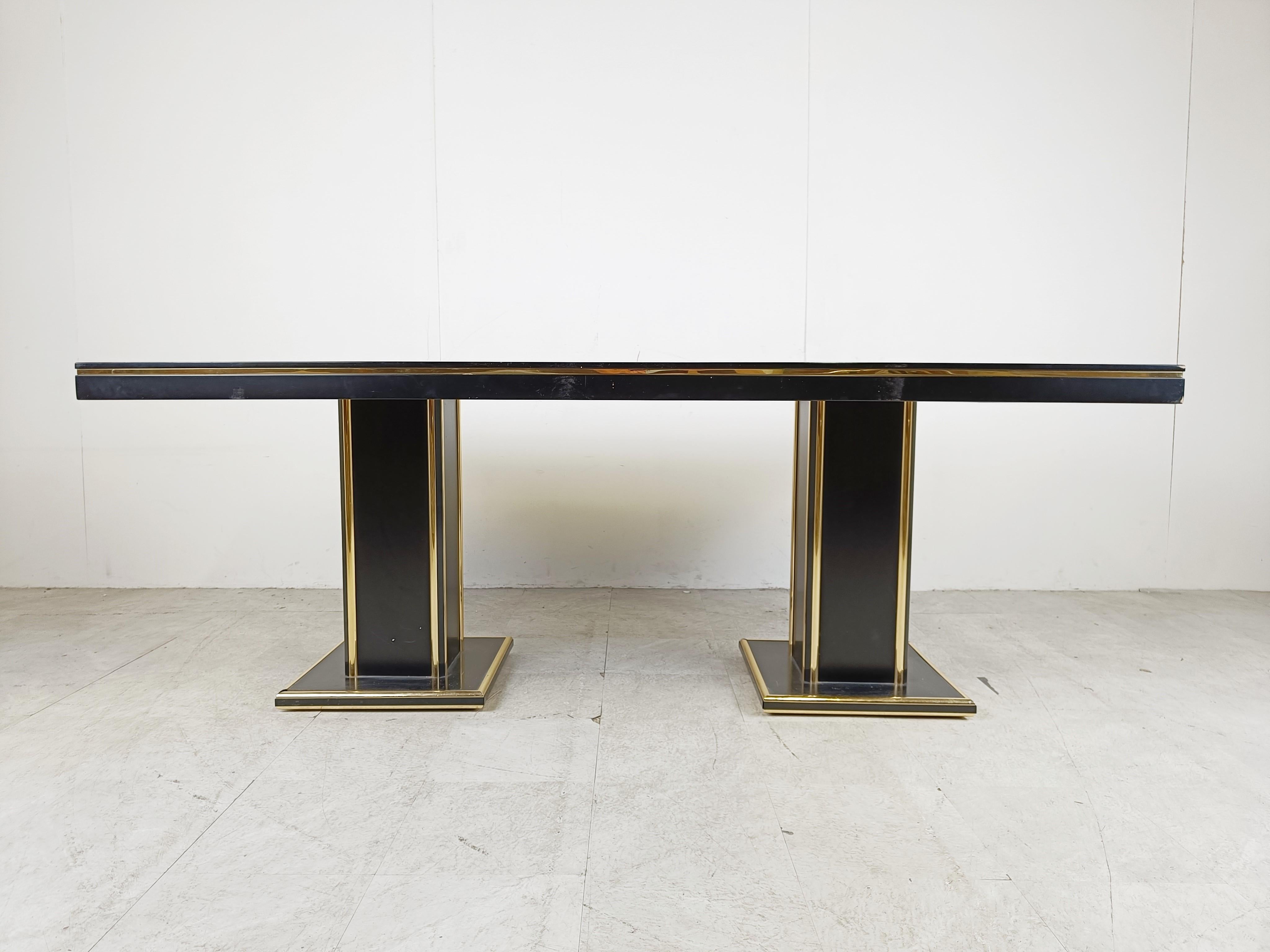 Lacquered Vintage lacquer and brass dining table, 1970s For Sale