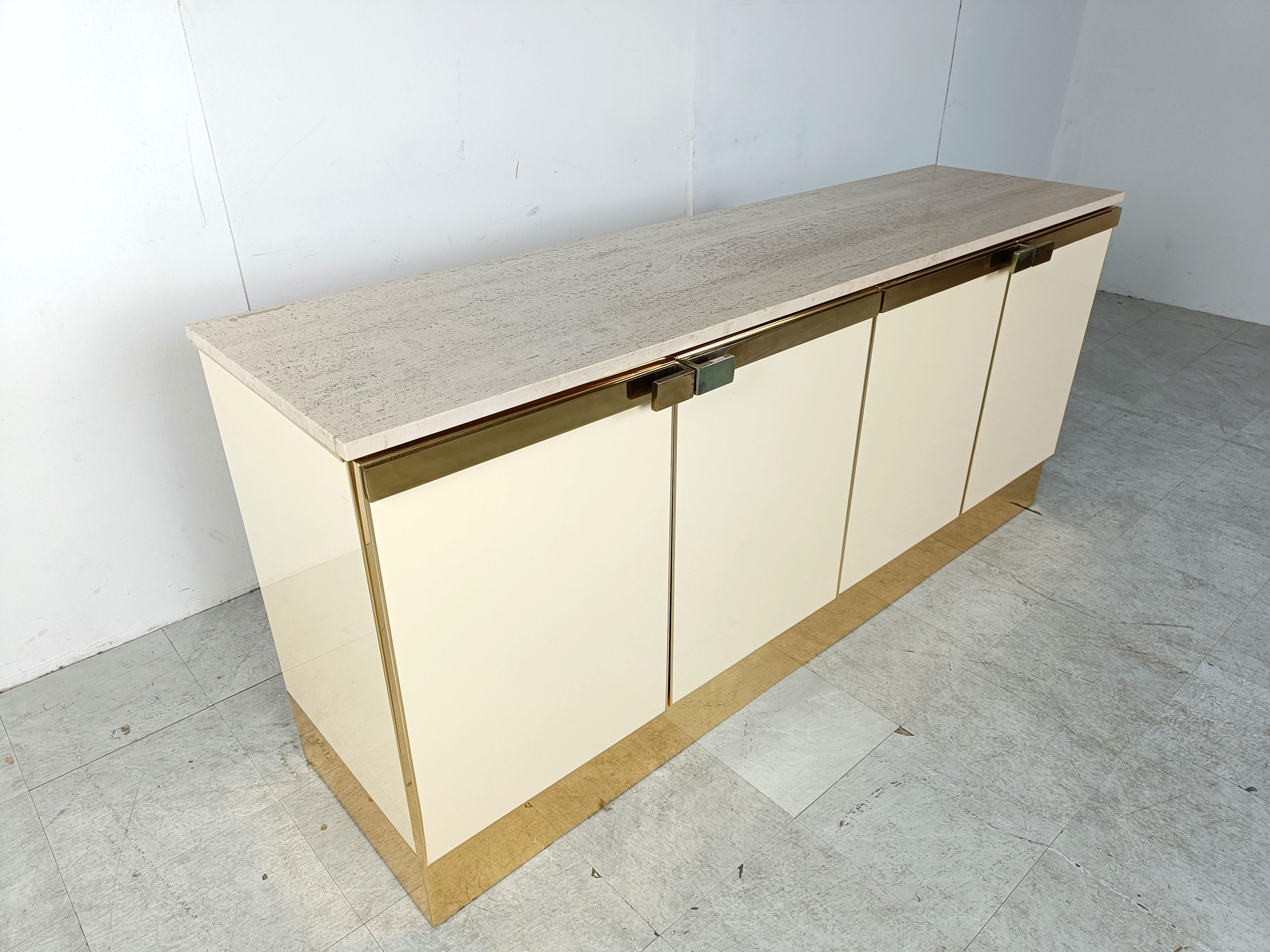 Vintage lacquered and brass credenza, 1980s For Sale 1