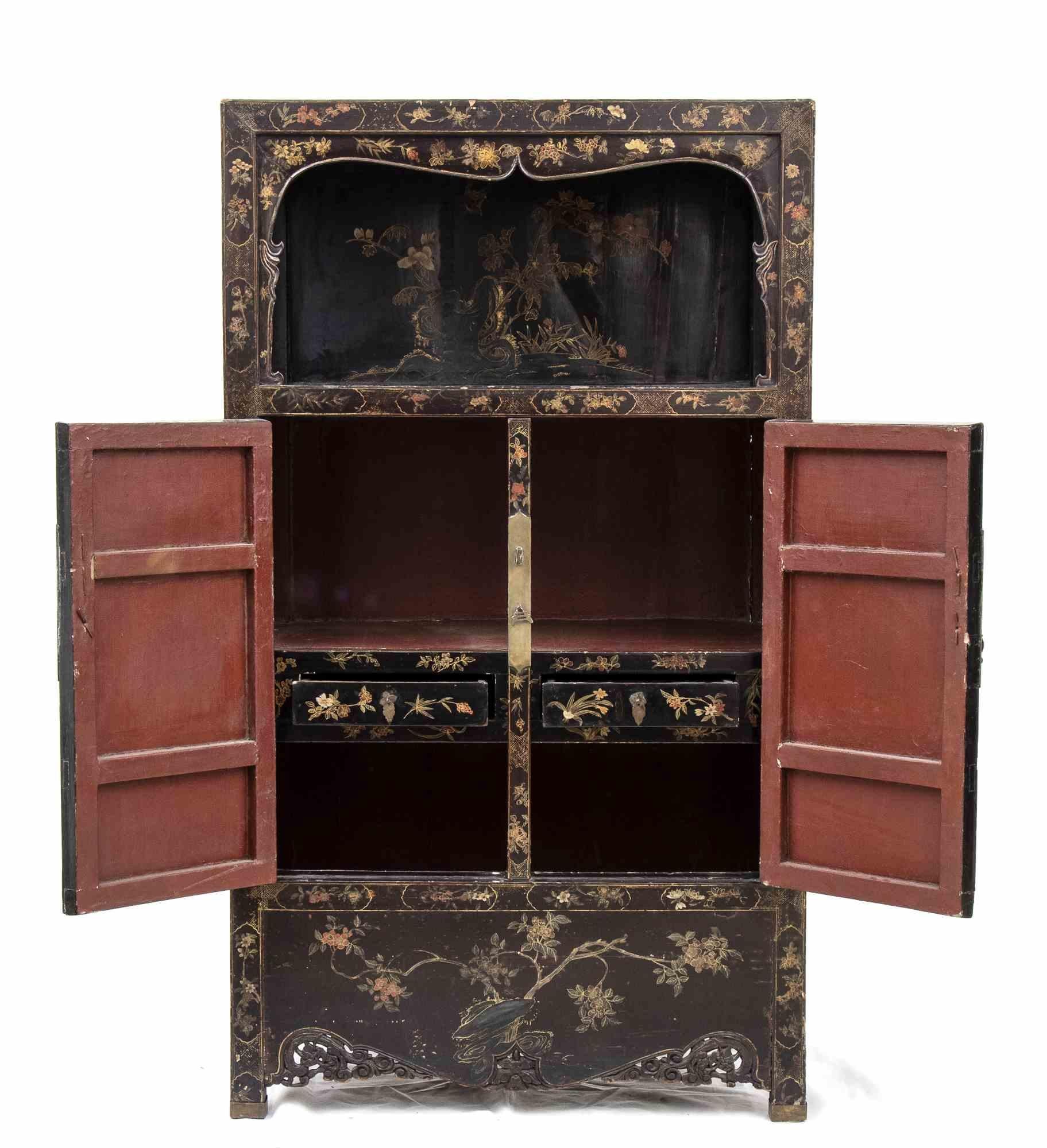 Chinese Vintage Lacquered and Painted Wooden Cabinet, China, Early 20th Century