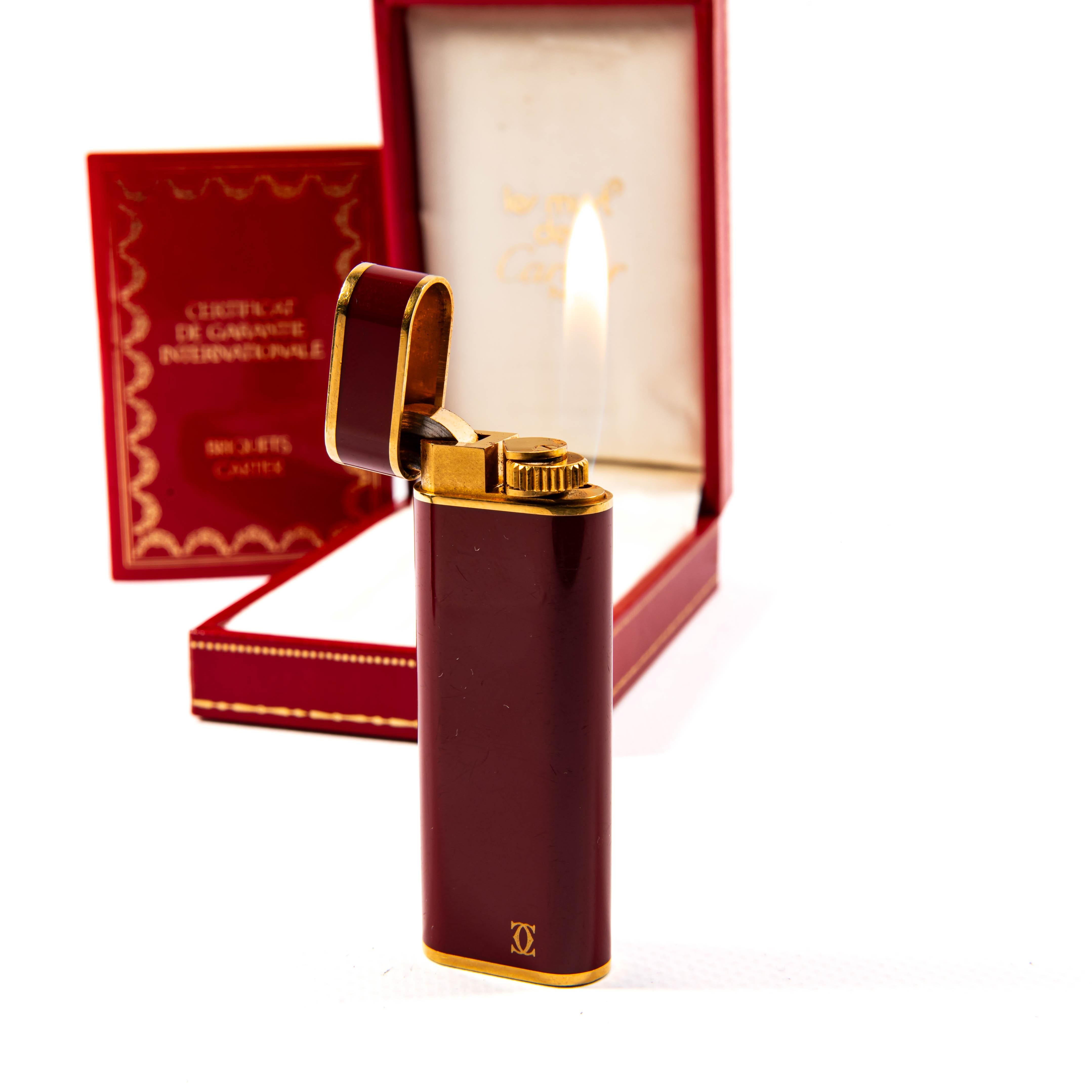 Vintage Lacquered CARTIER Les Must Lighter Bordeaux Lacquered in Box 1970s 3