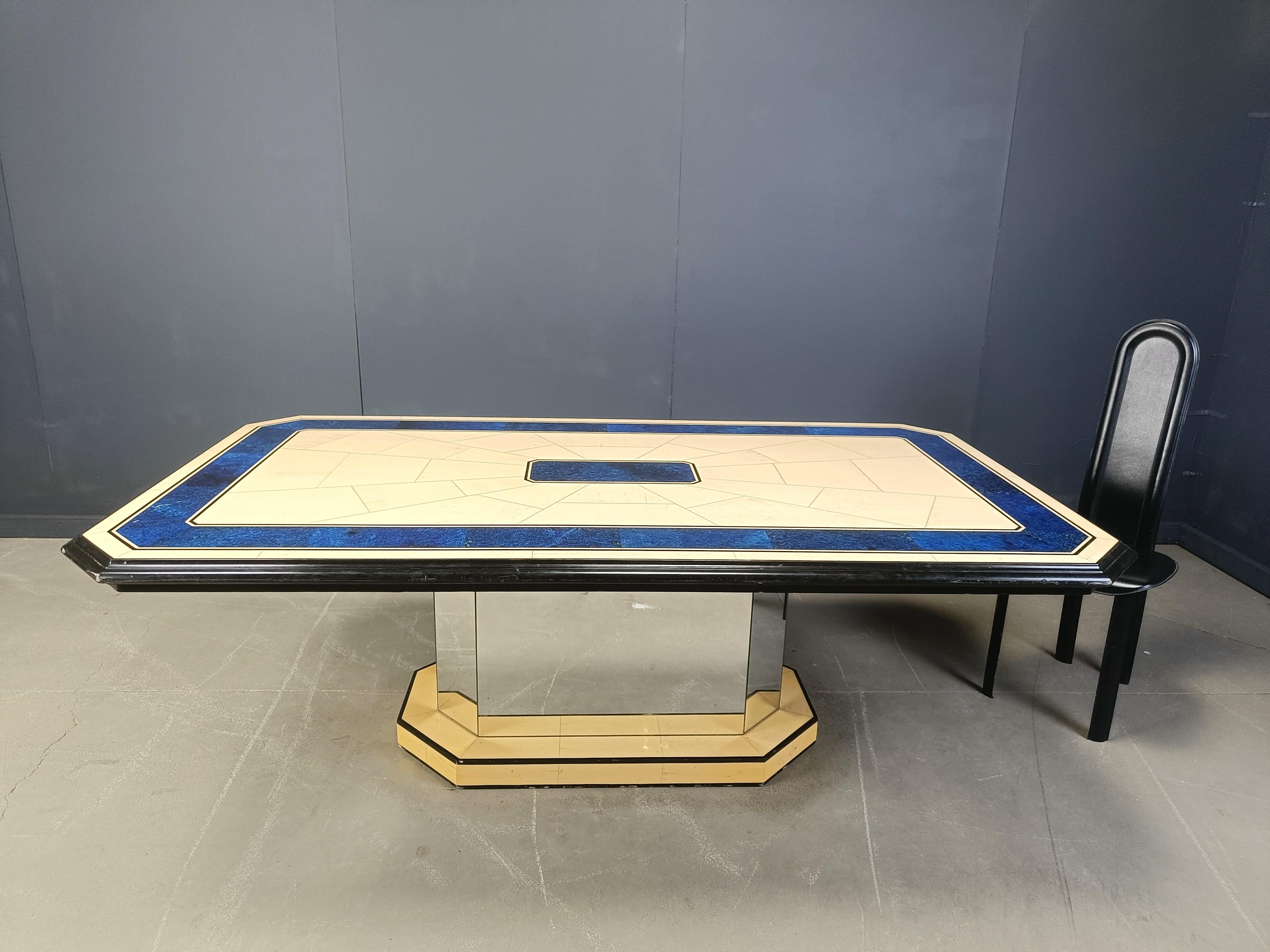 Français Table de salle à manger laquée vintage, années 1970 en vente
