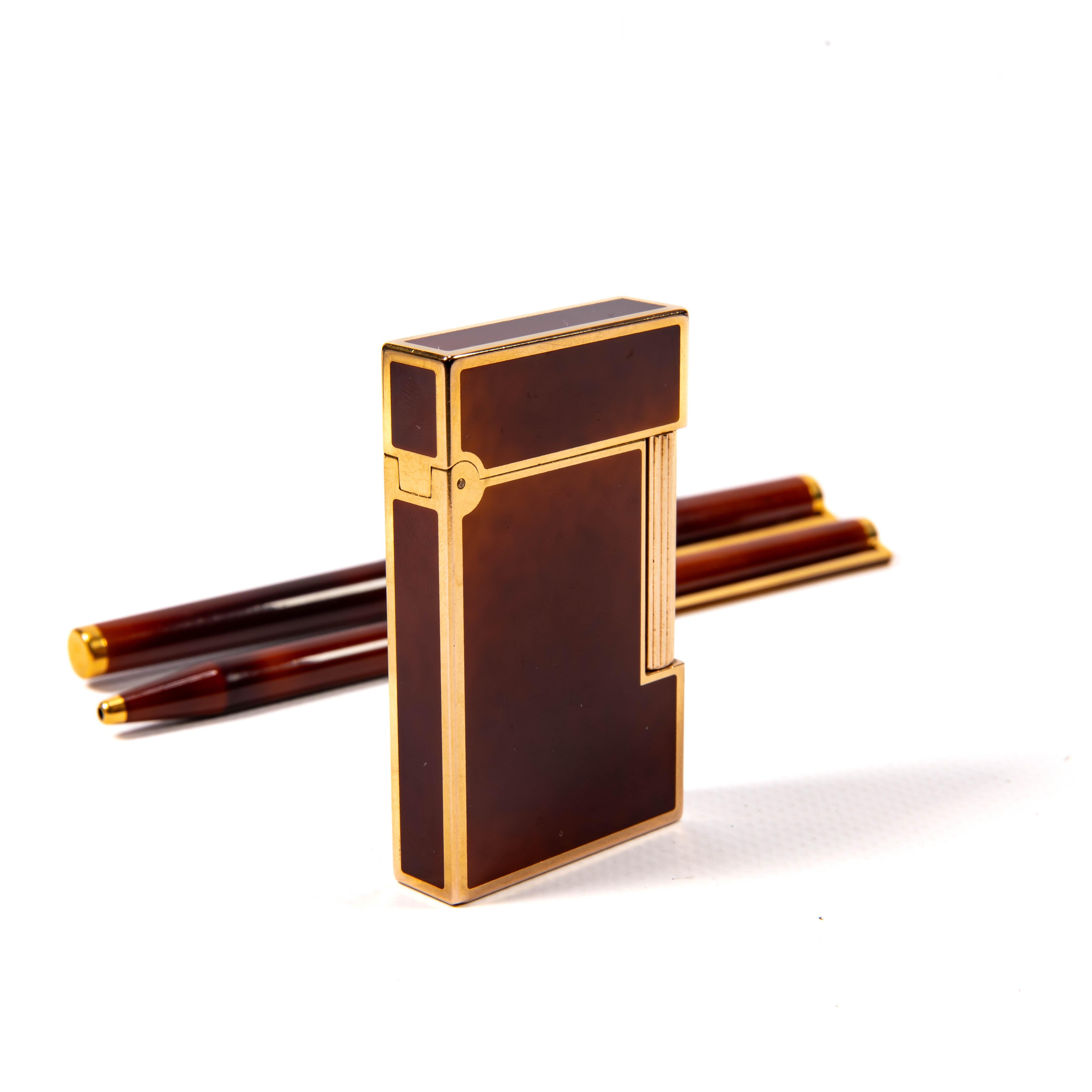Vintage Lacquered S.T. DUPONT Ligne 2 Regular Lighter Set with Matching Pens 90s For Sale 3