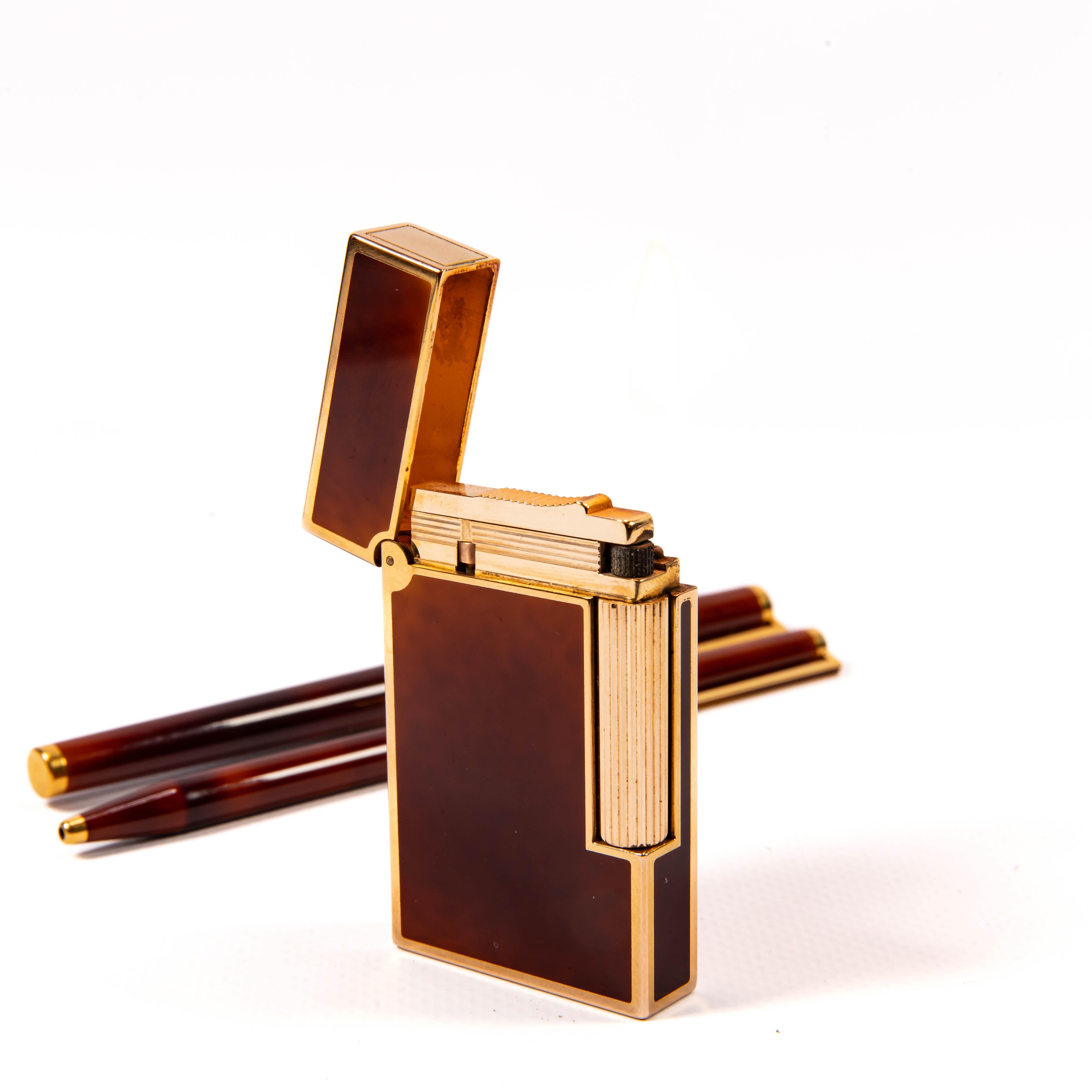 Vintage Lacquered S.T. DUPONT Ligne 2 Regular Lighter Set with Matching Pens 90s For Sale 4