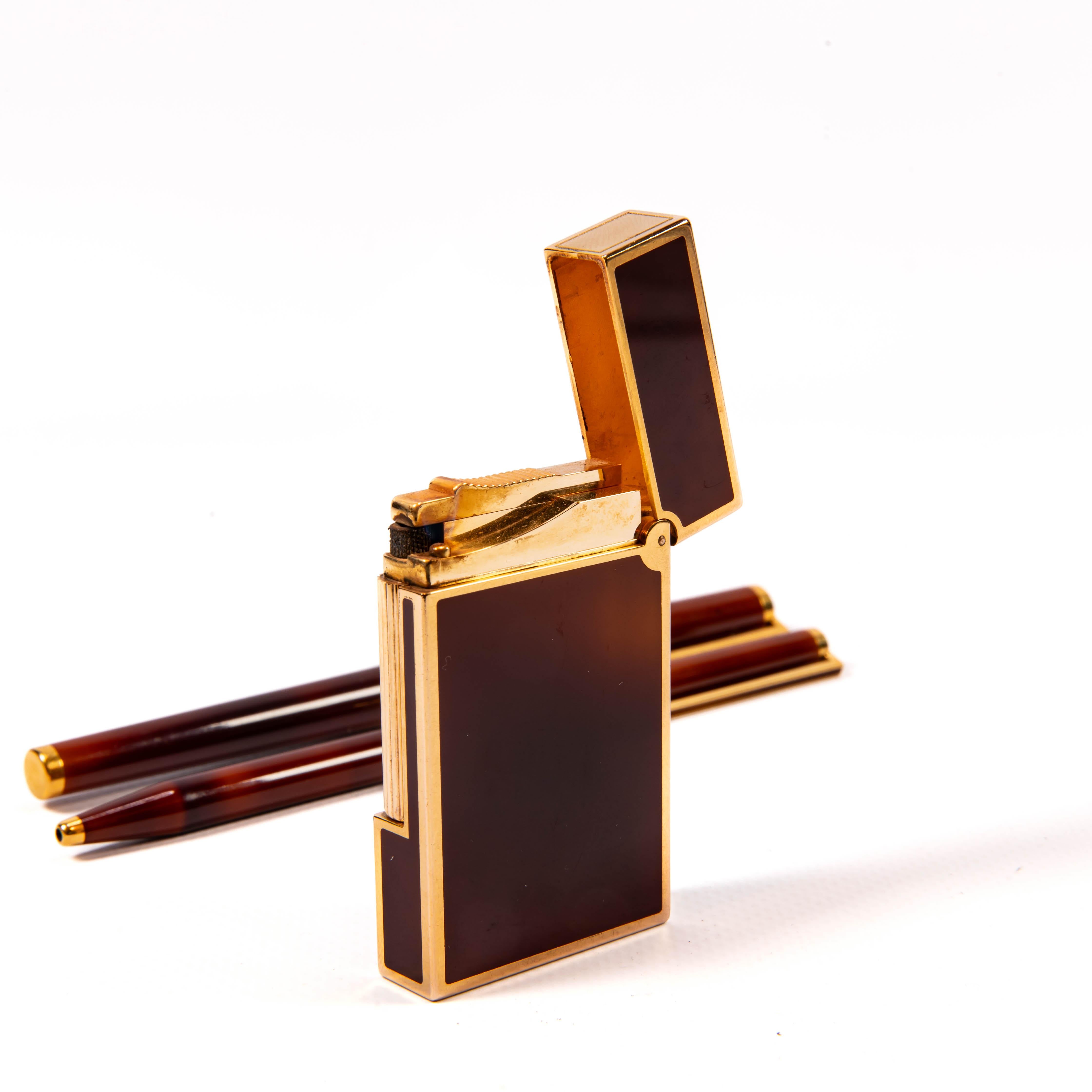 Vintage Lacquered S.T. DUPONT Ligne 2 Regular Lighter Set with Matching Pens 90s For Sale 5