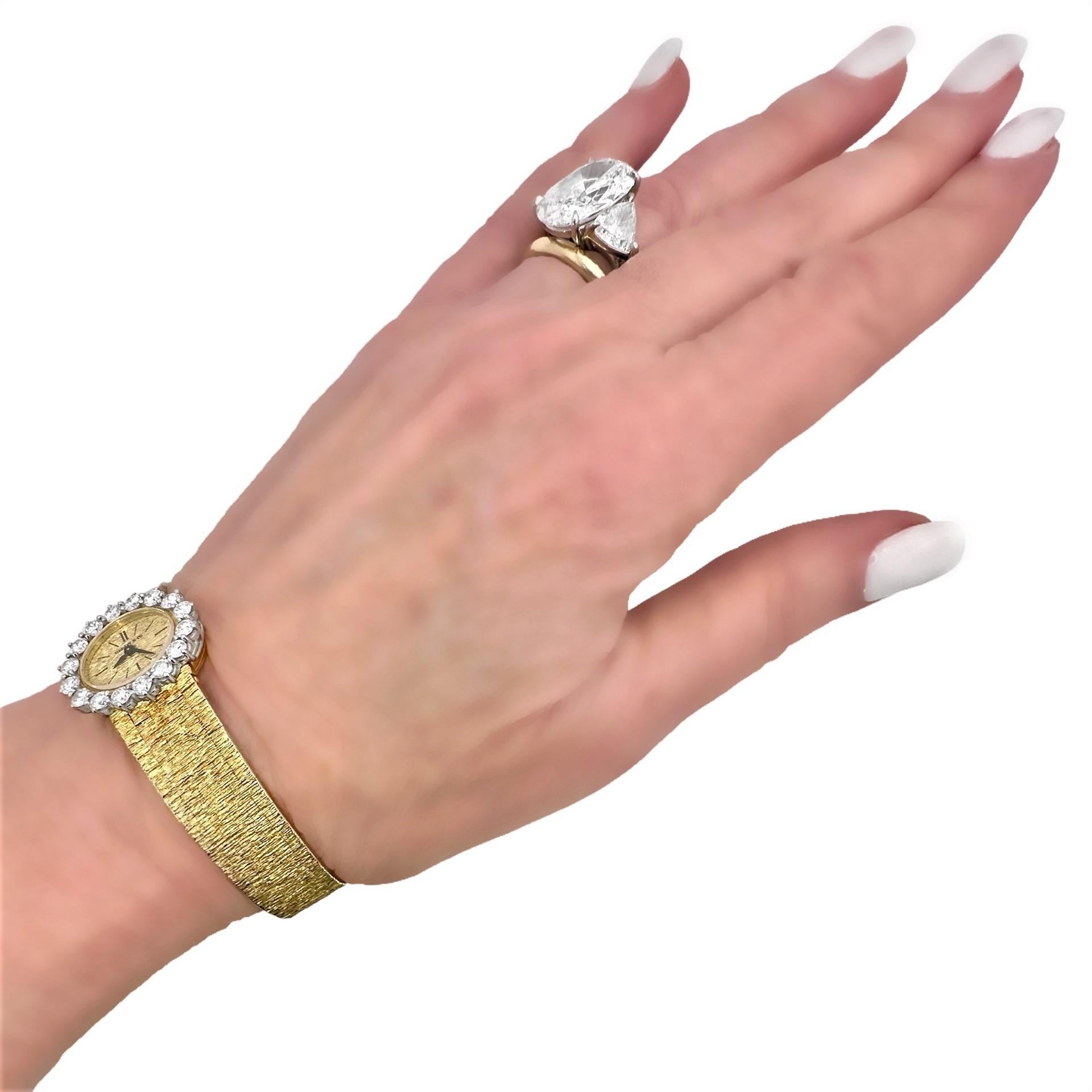 Montre-bracelet vintage Tiffany & Co pour femme en or 18 carats avec lunette en diamants par Piaget en vente 5
