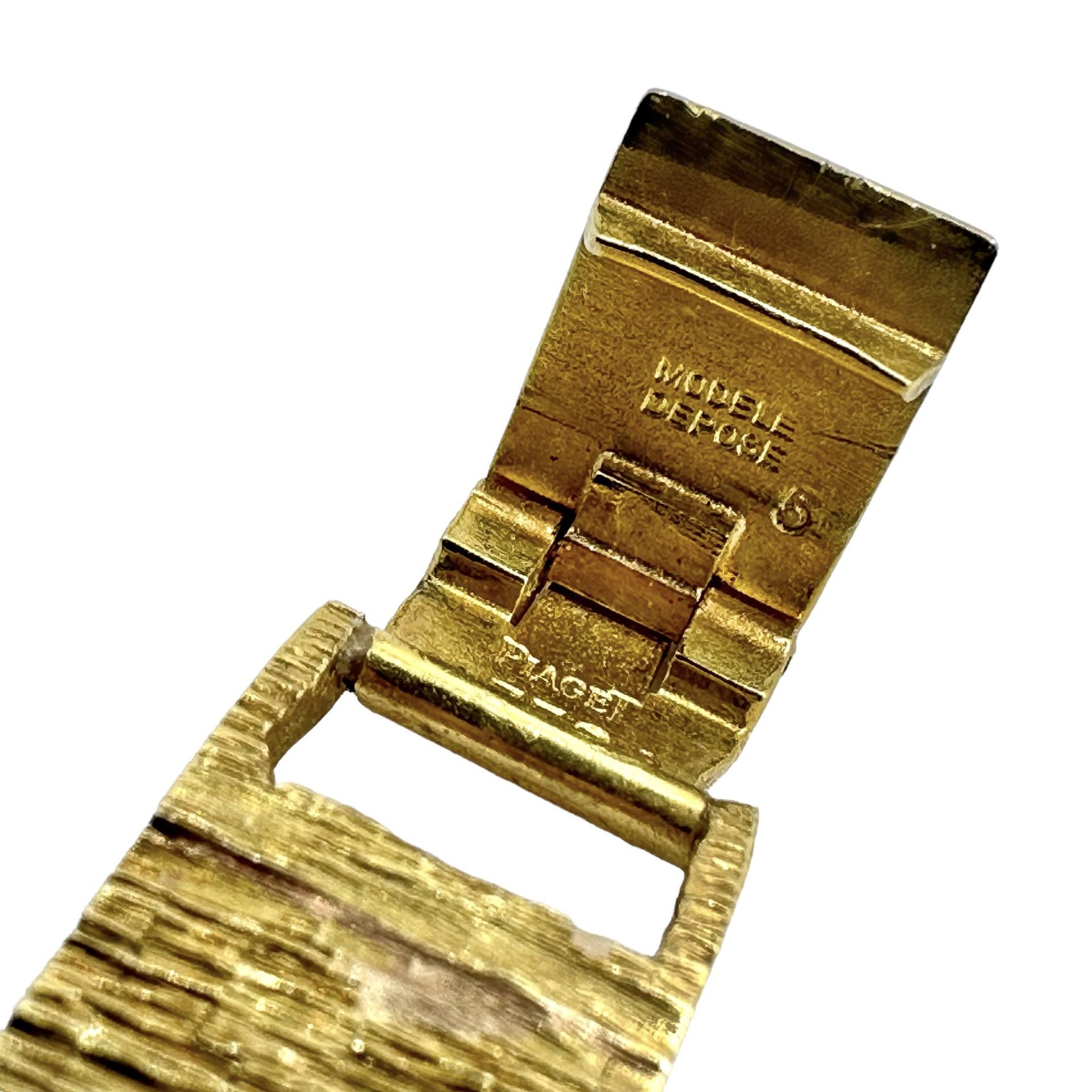 Montre-bracelet vintage Tiffany & Co pour femme en or 18 carats avec lunette en diamants par Piaget Bon état - En vente à Palm Beach, FL