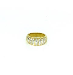 Vintage Ladies 3.50 Carat Diamonds Illusion Set Dome Band Ring 18k Gold
