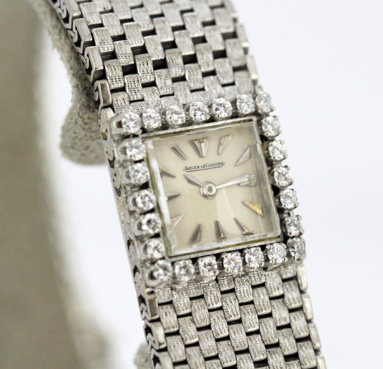 Vintage Ladies Jaeger-LeCoultre Wristwatch in Full 18 Karat Gold, circa