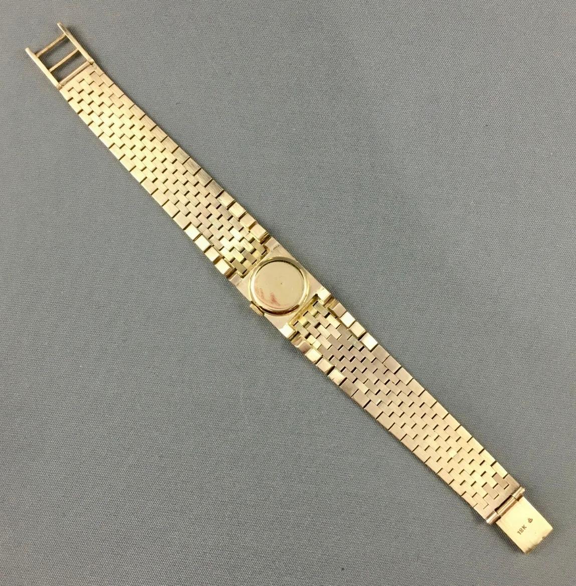 Modern Vintage Ladies Rolex Precision 18K Ref. #2604 1950's Champagne Dial, Cal. # 1400 For Sale