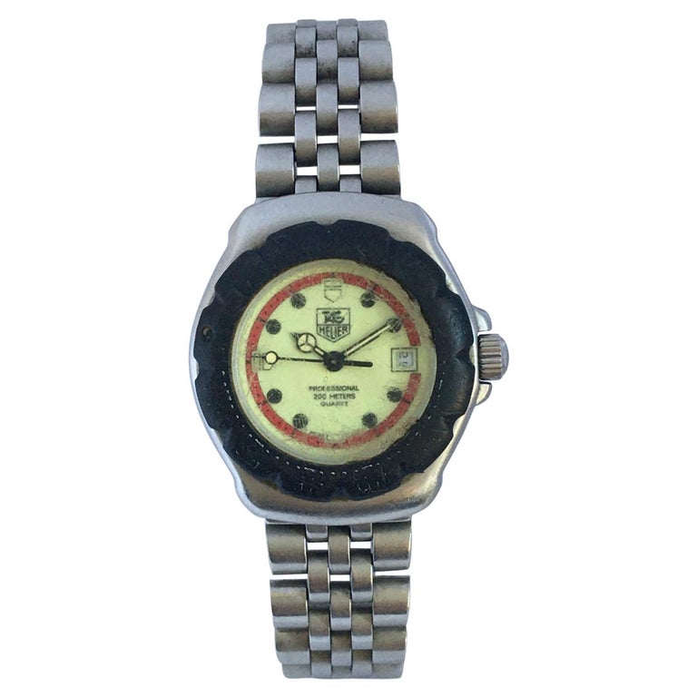 Vintage Ladies TAG Heuer Formula 1 with Black Bessel and Stainless