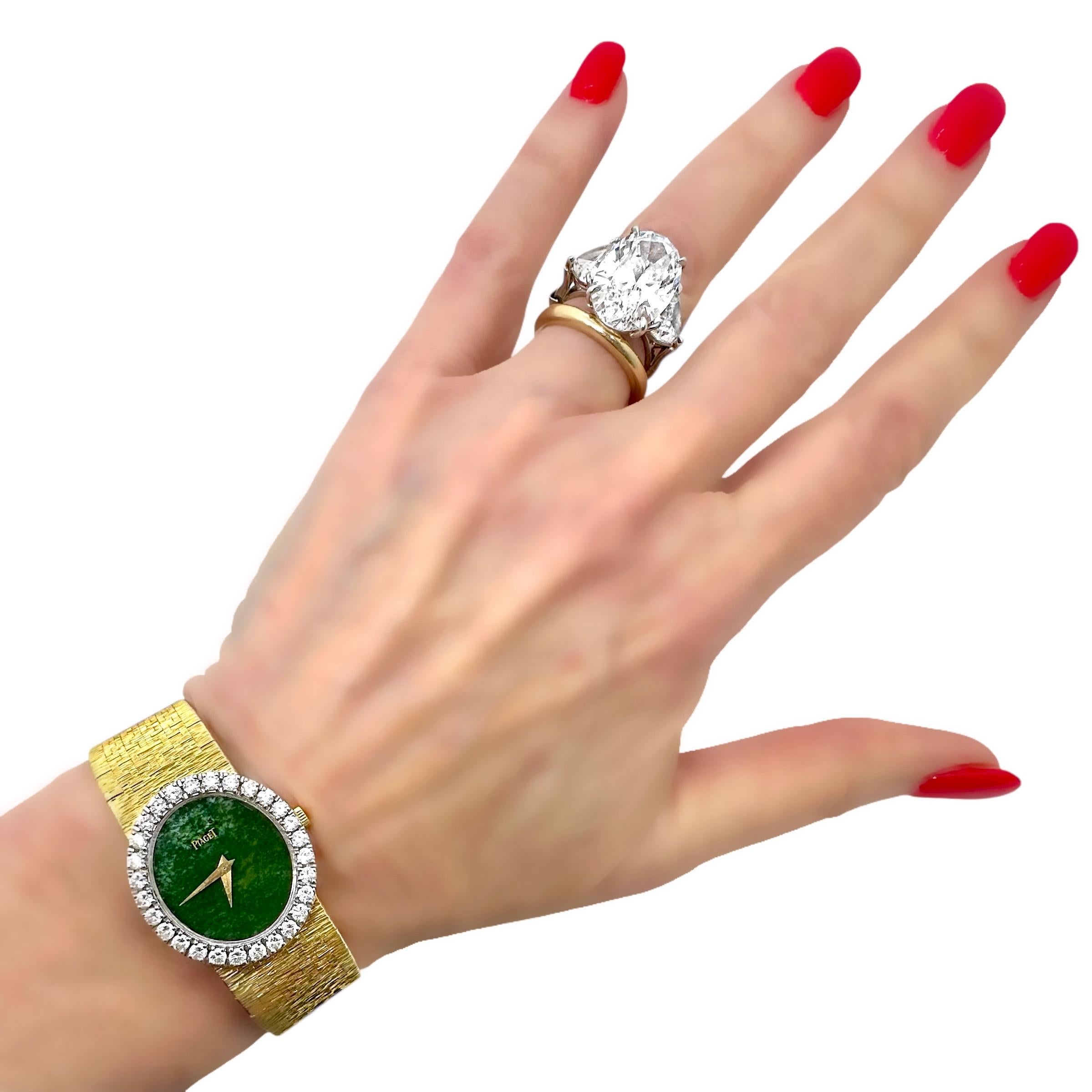 Vintage Ladies Yellow Gold Piaget Jade and Diamond Cocktail Watch en vente 4