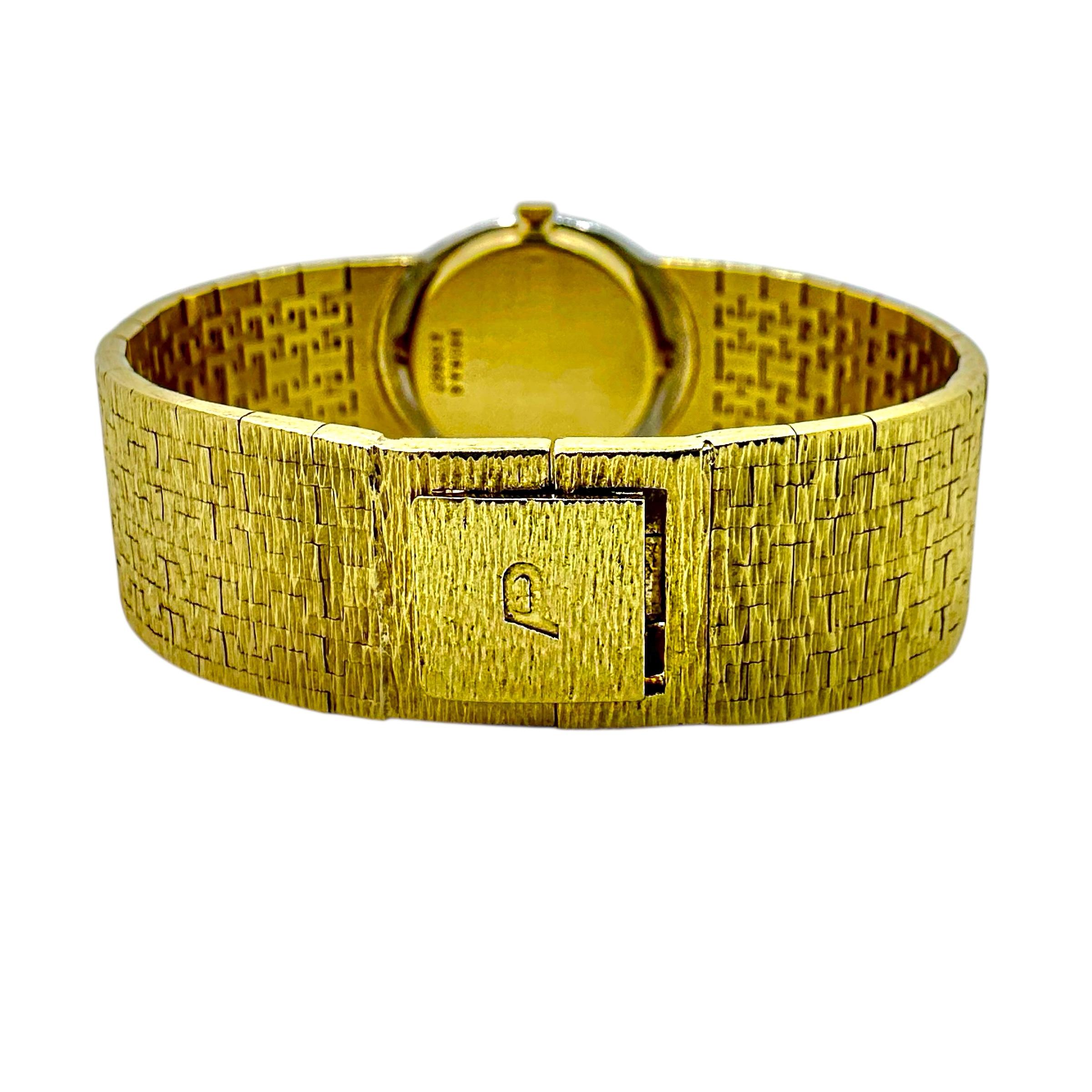 Taille brillant Vintage Ladies Yellow Gold Piaget Jade and Diamond Cocktail Watch en vente