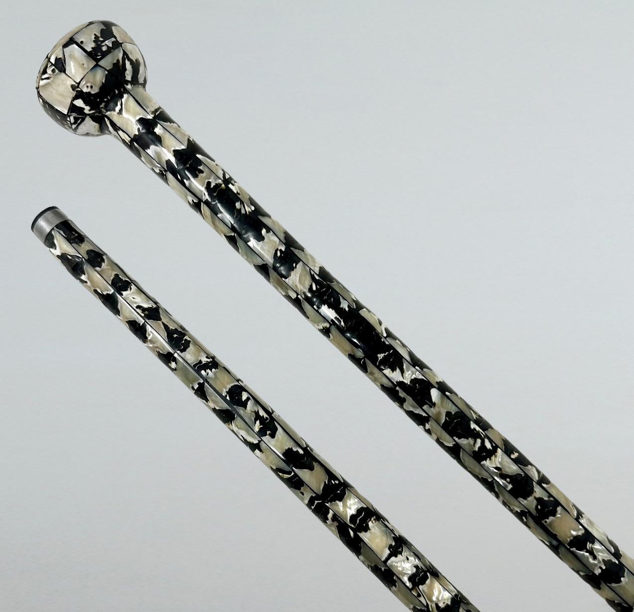 Mid-Century Modern Vintage Lady's Gentleman's Mother of Pearl Traveling Walking Swagger Stick Cane  en vente