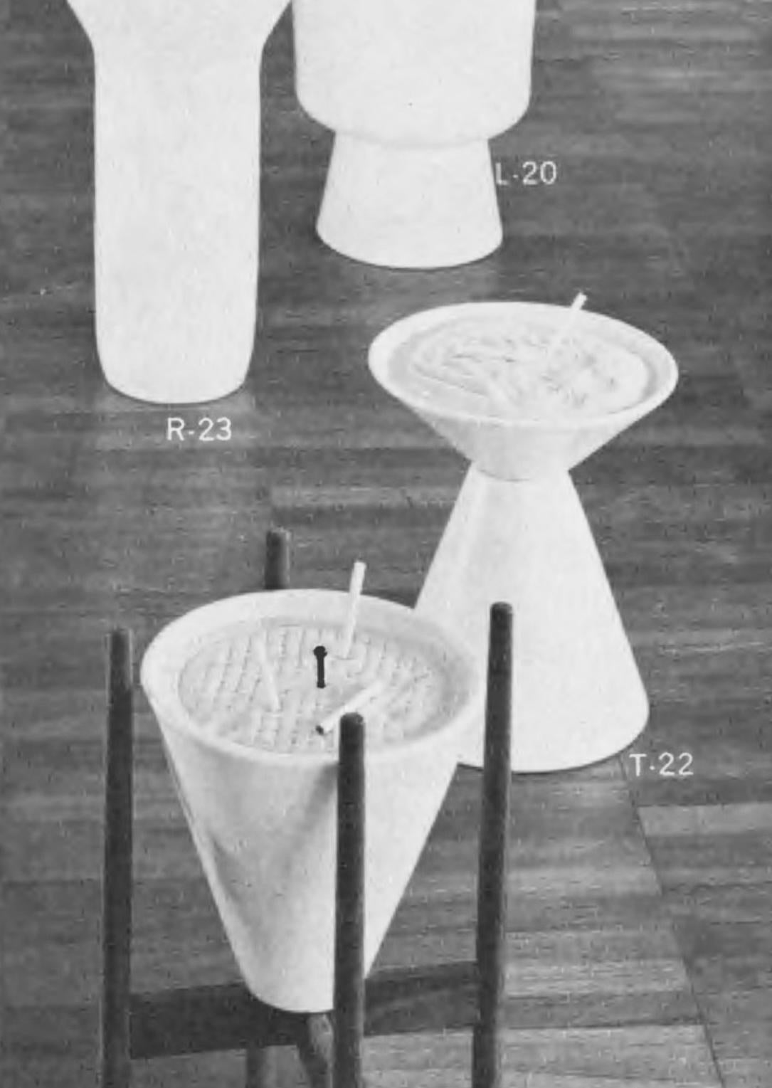 Vintage Lagardo Tackett Architectural Pottery T-22 Double Cone Planter Sand Urn 4