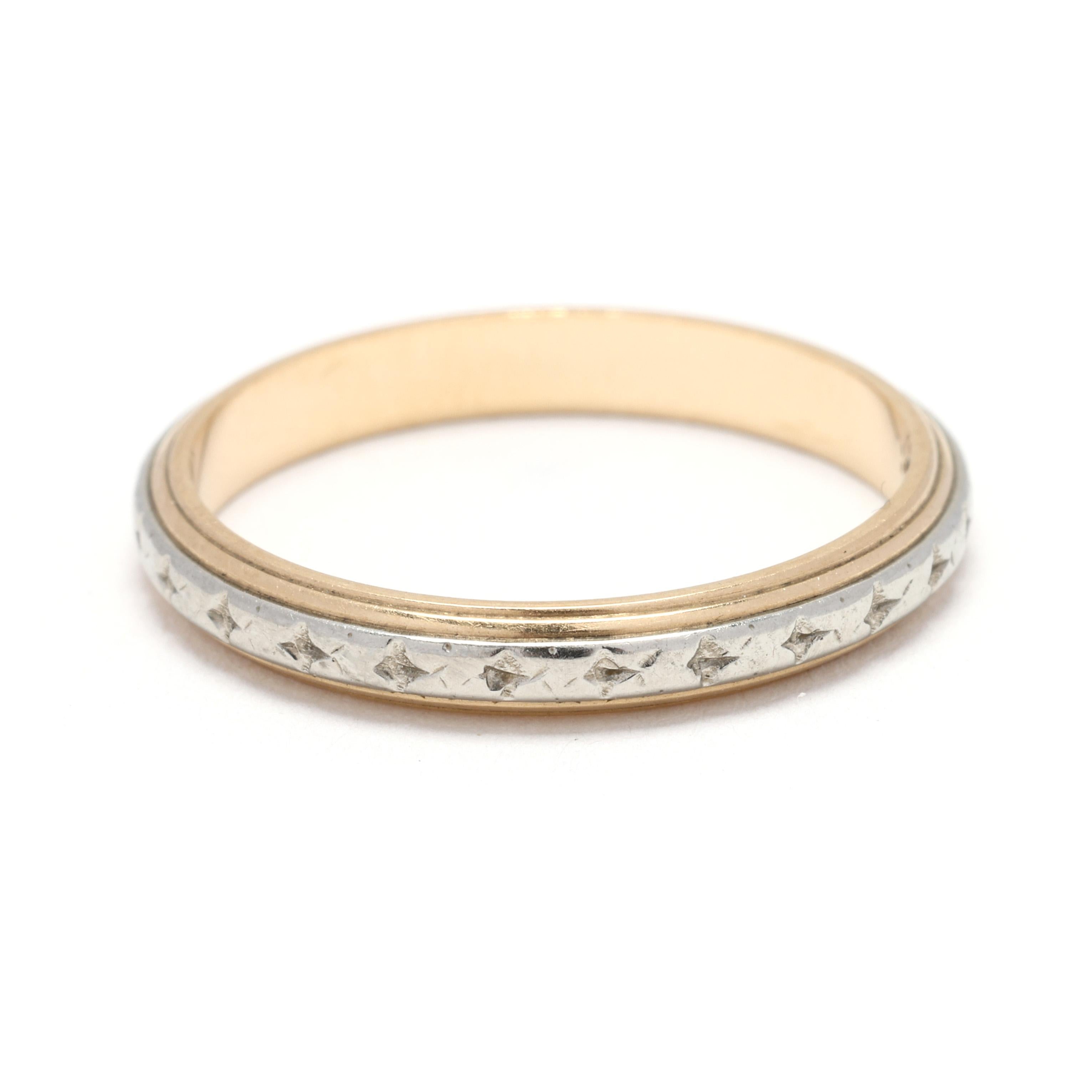 Vintage Lahengrin Engraved Band Ring, 14k 18k Yellow and White Gold, Ring Size 6 In Good Condition In McLeansville, NC