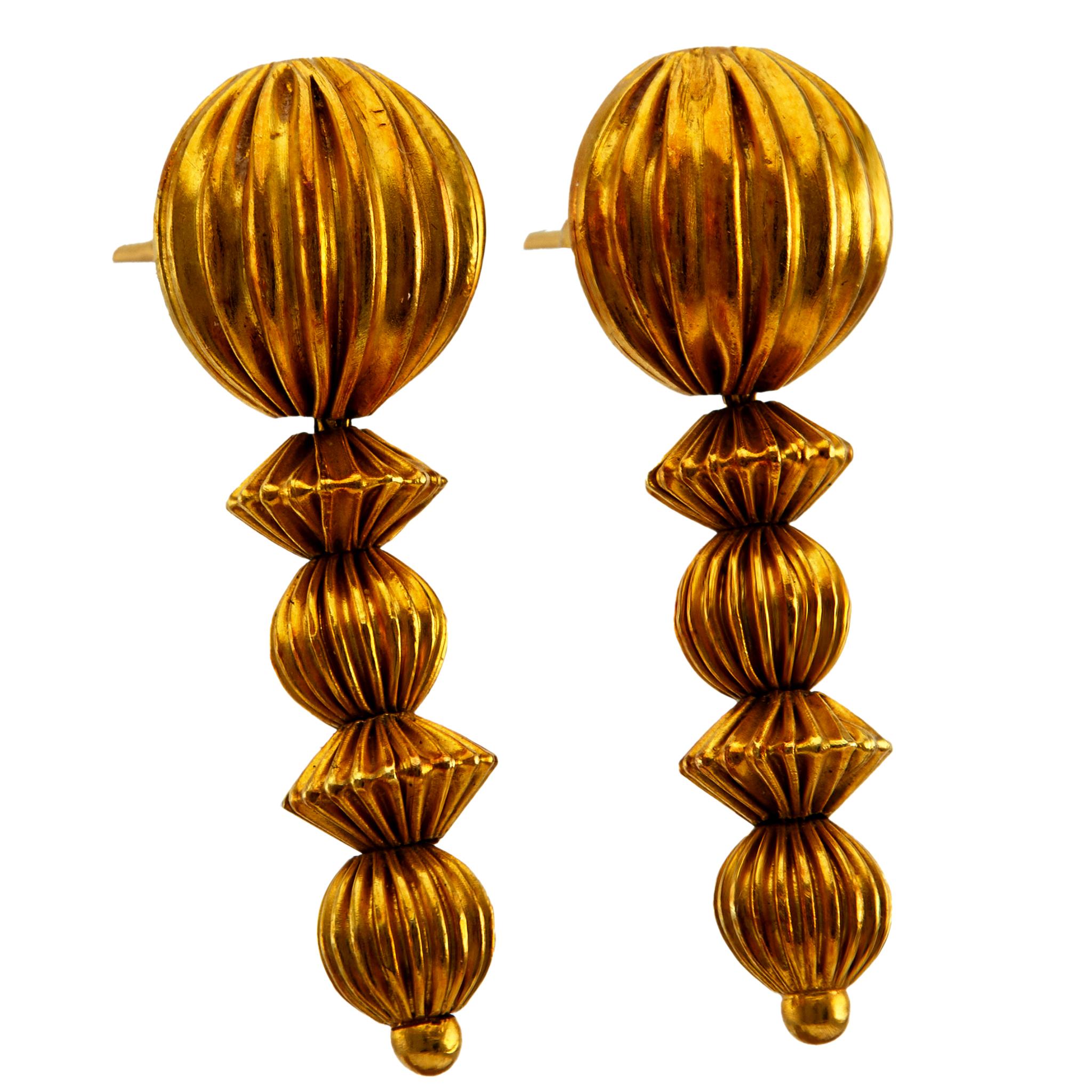 Lalaounis 18 Karat Gelbgold Perlen-Ohrringe 1